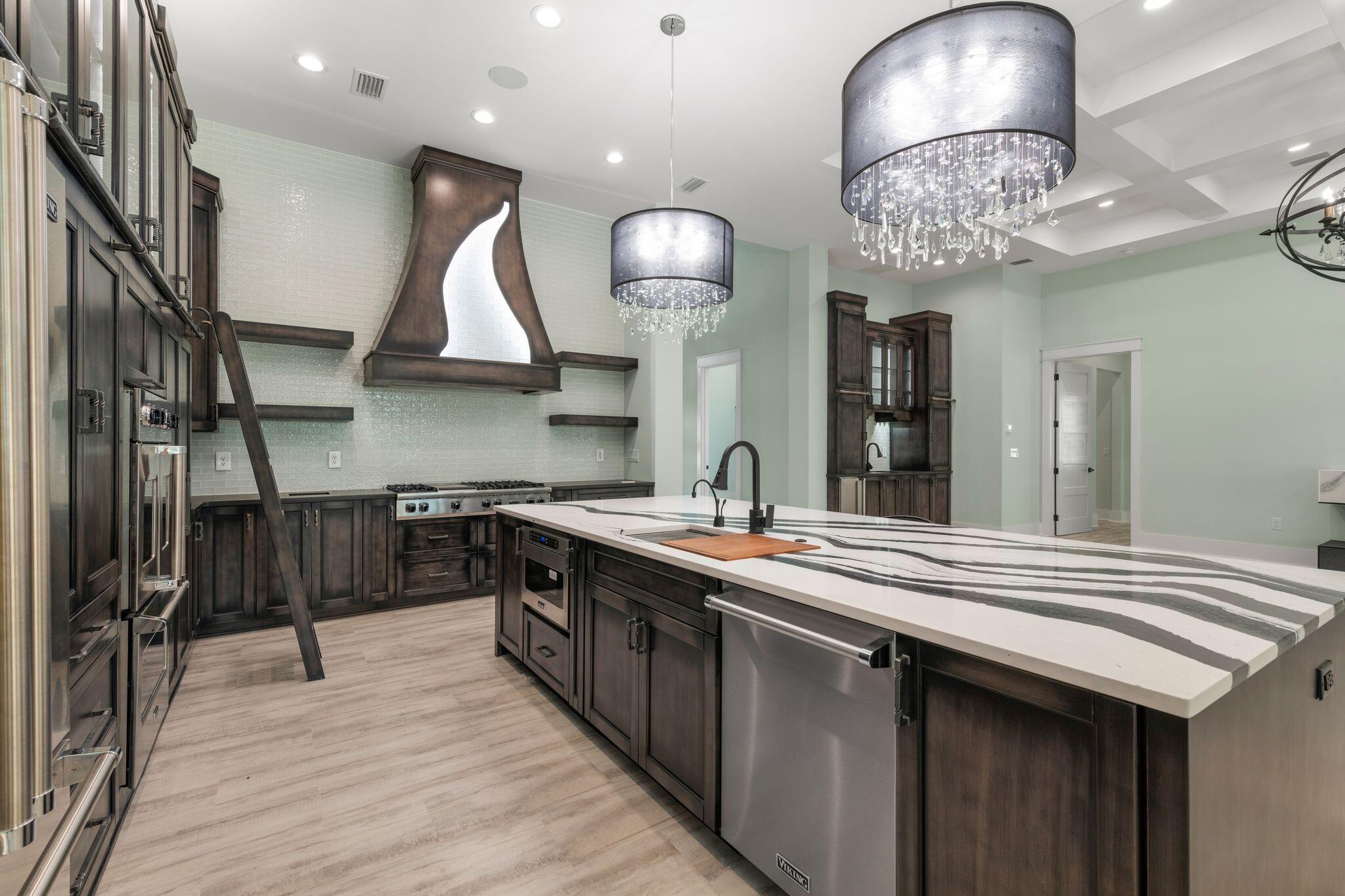 SANDESTIN ESTATES - Residential