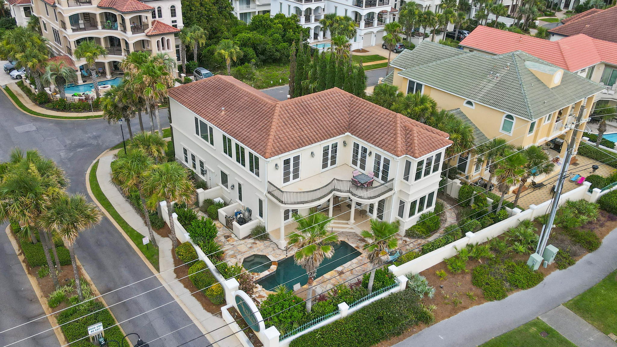 AVALON BEACH ESTATES - Residential