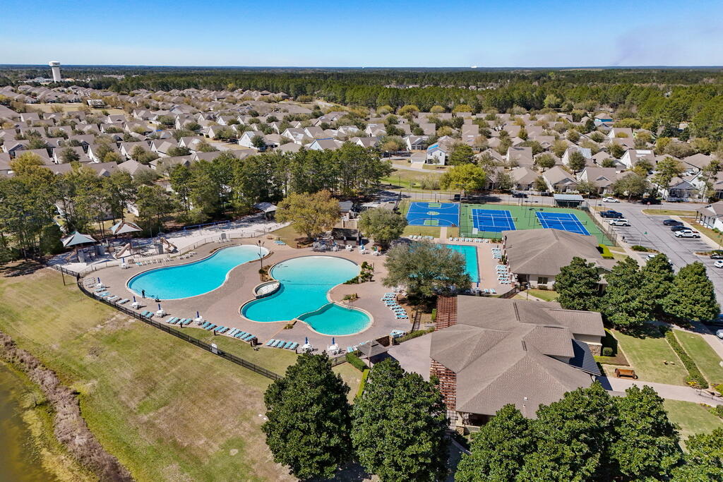 HAMMOCK BAY - Residential