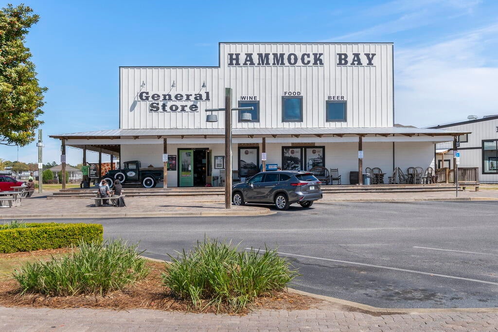 HAMMOCK BAY - Residential
