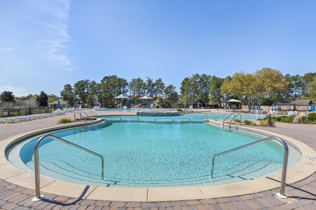 HAMMOCK BAY - Residential