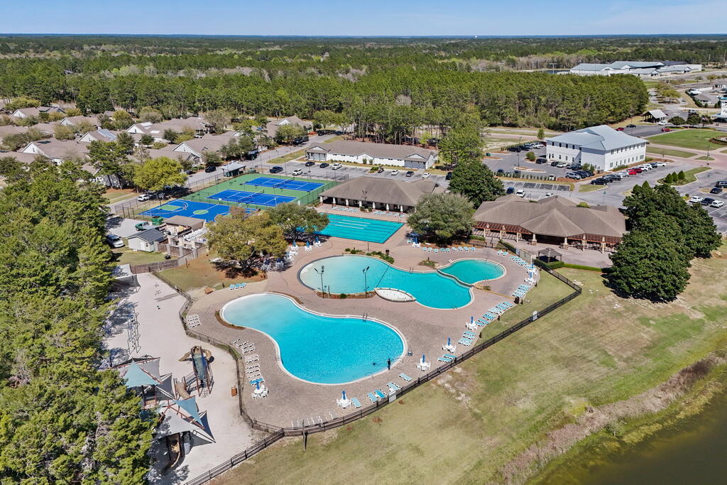 HAMMOCK BAY - Residential