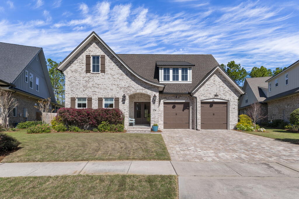 HAMMOCK BAY - Residential