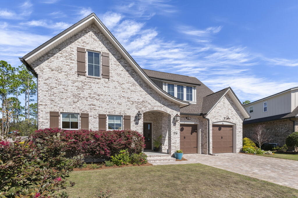 HAMMOCK BAY - Residential