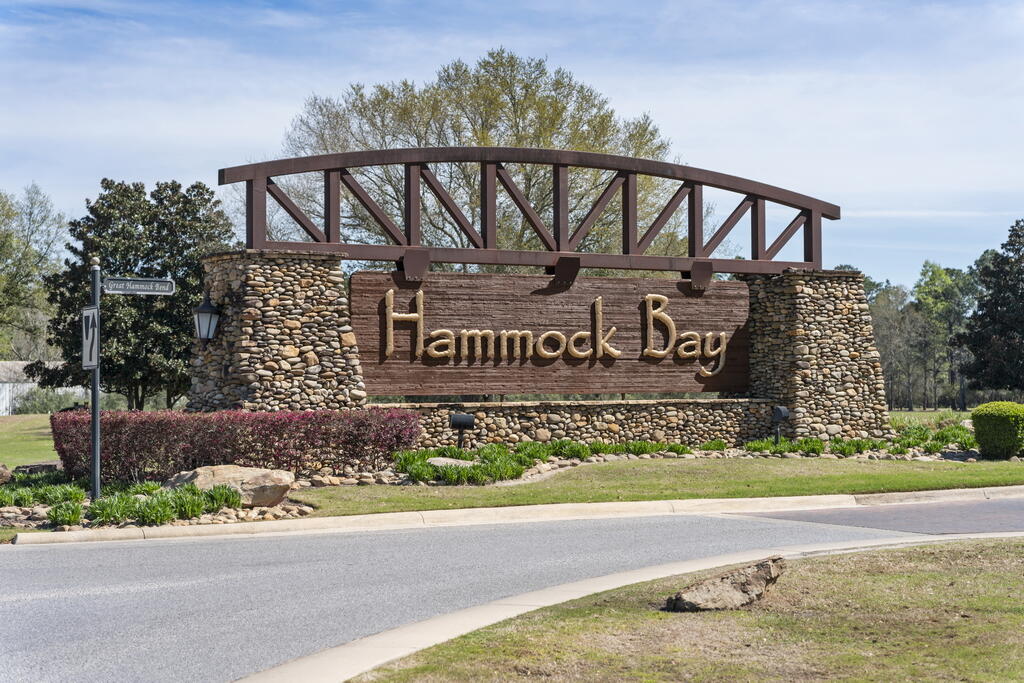 HAMMOCK BAY - Residential