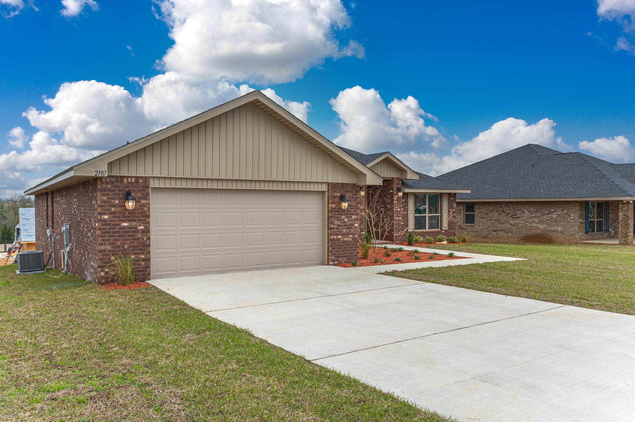 CHARLESTON PLACE - Residential Lease