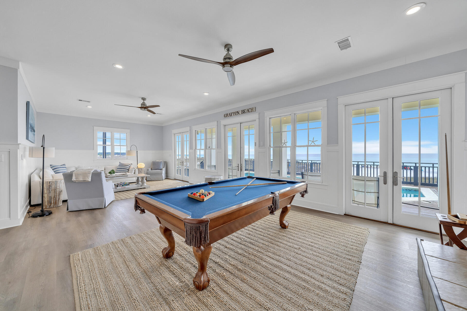 GRAYTON BEACH FRONT - Residential