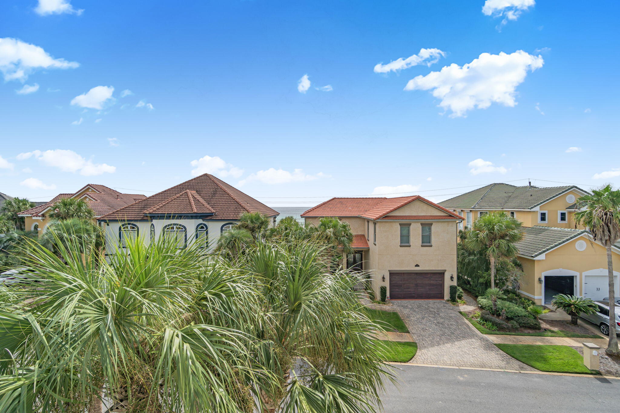 AVALON BEACH ESTATES - Residential