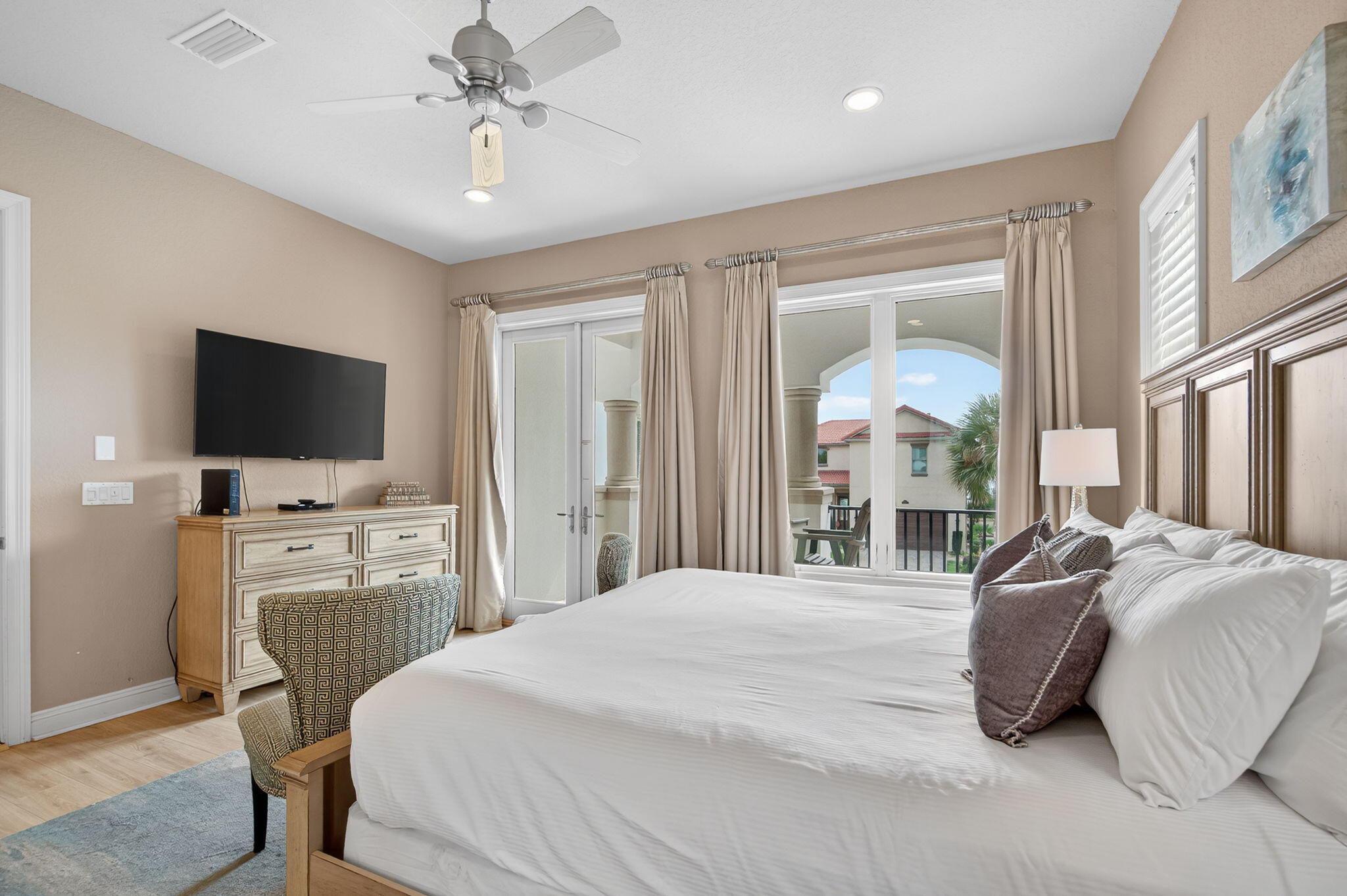 AVALON BEACH ESTATES - Residential