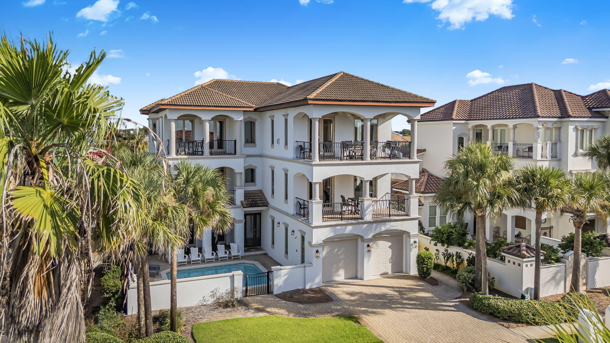 AVALON BEACH ESTATES - Residential
