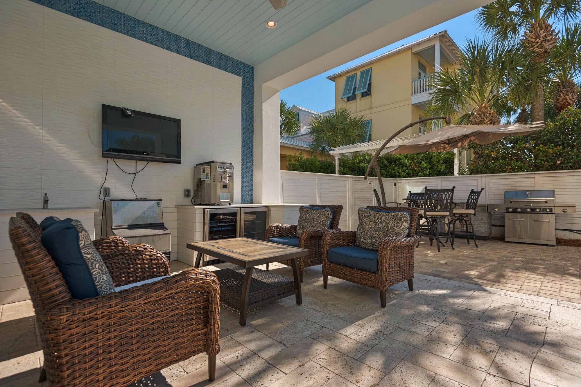 FRANGISTA BEACH 1ST ADDN - Residential