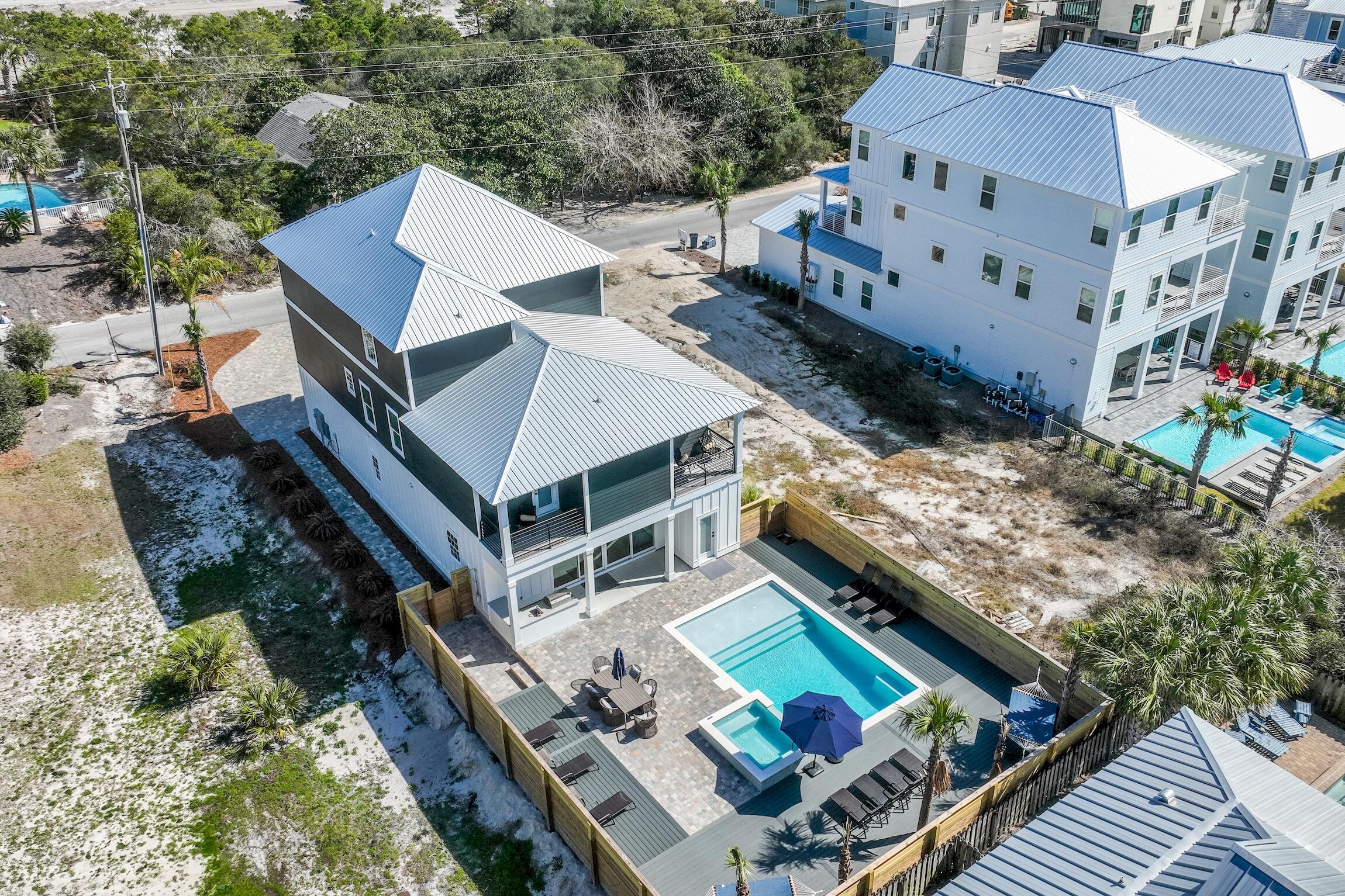 Sandtrap Road - Residential