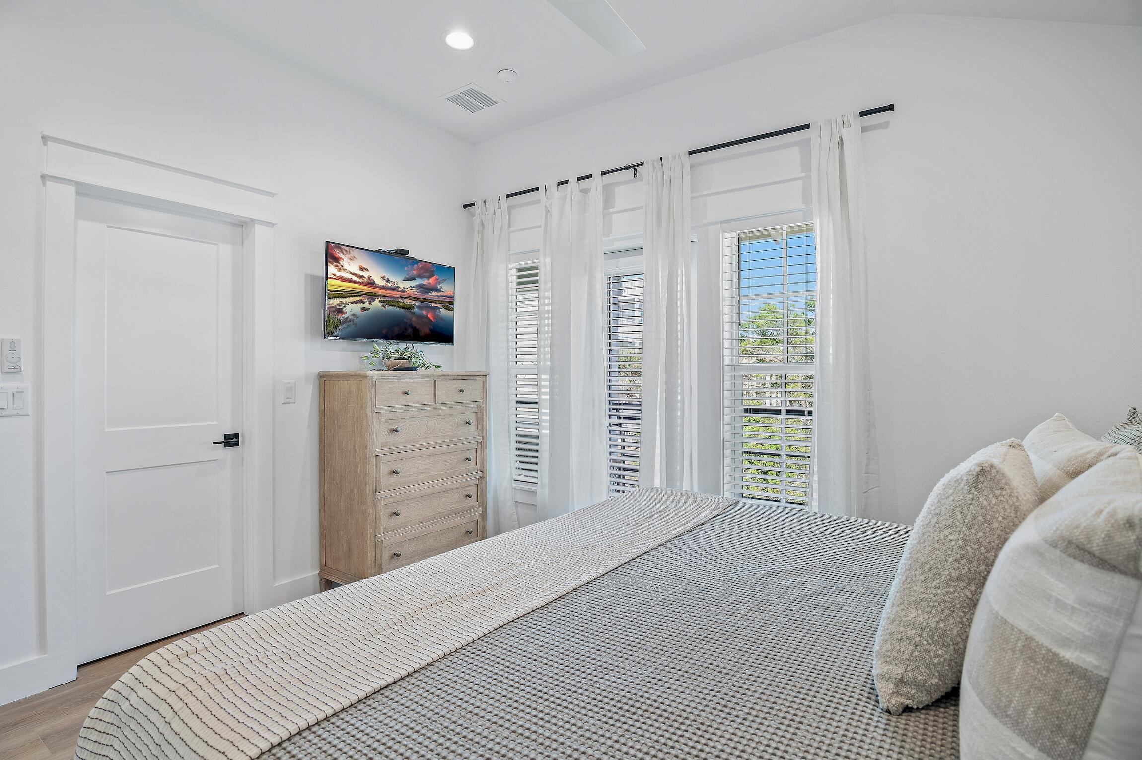 Sandtrap Road - Residential