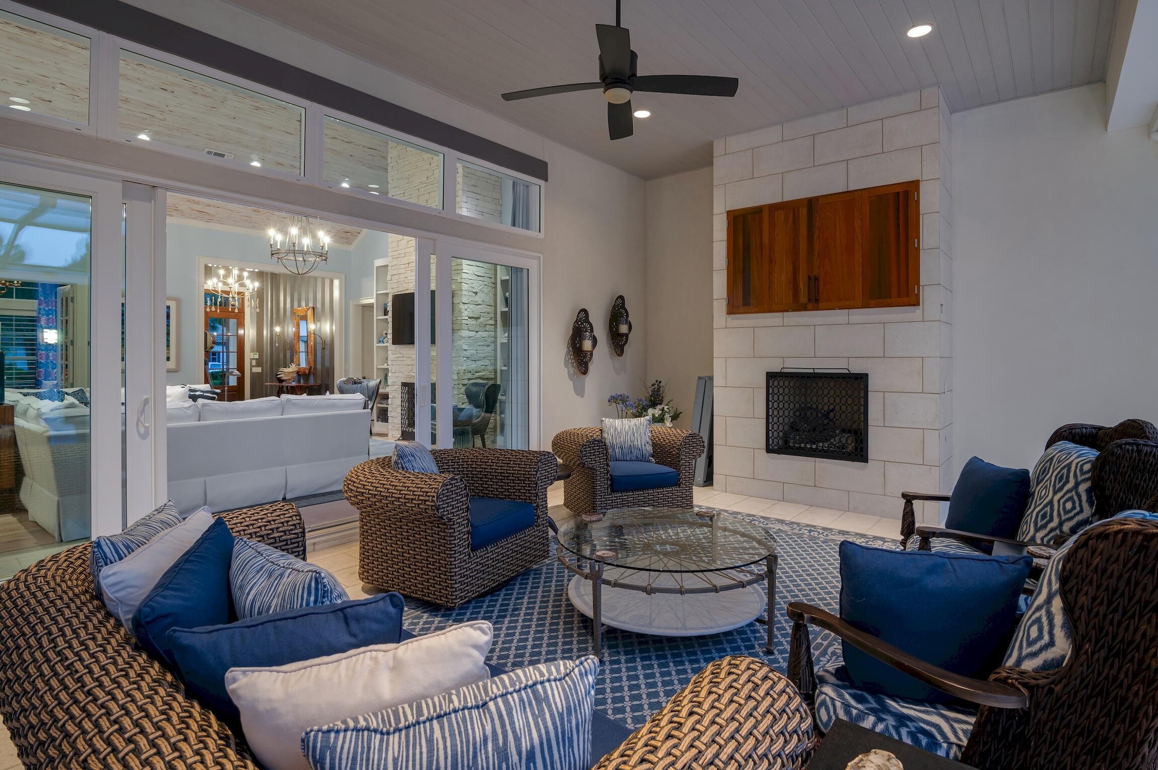 REGATTA BAY - Residential