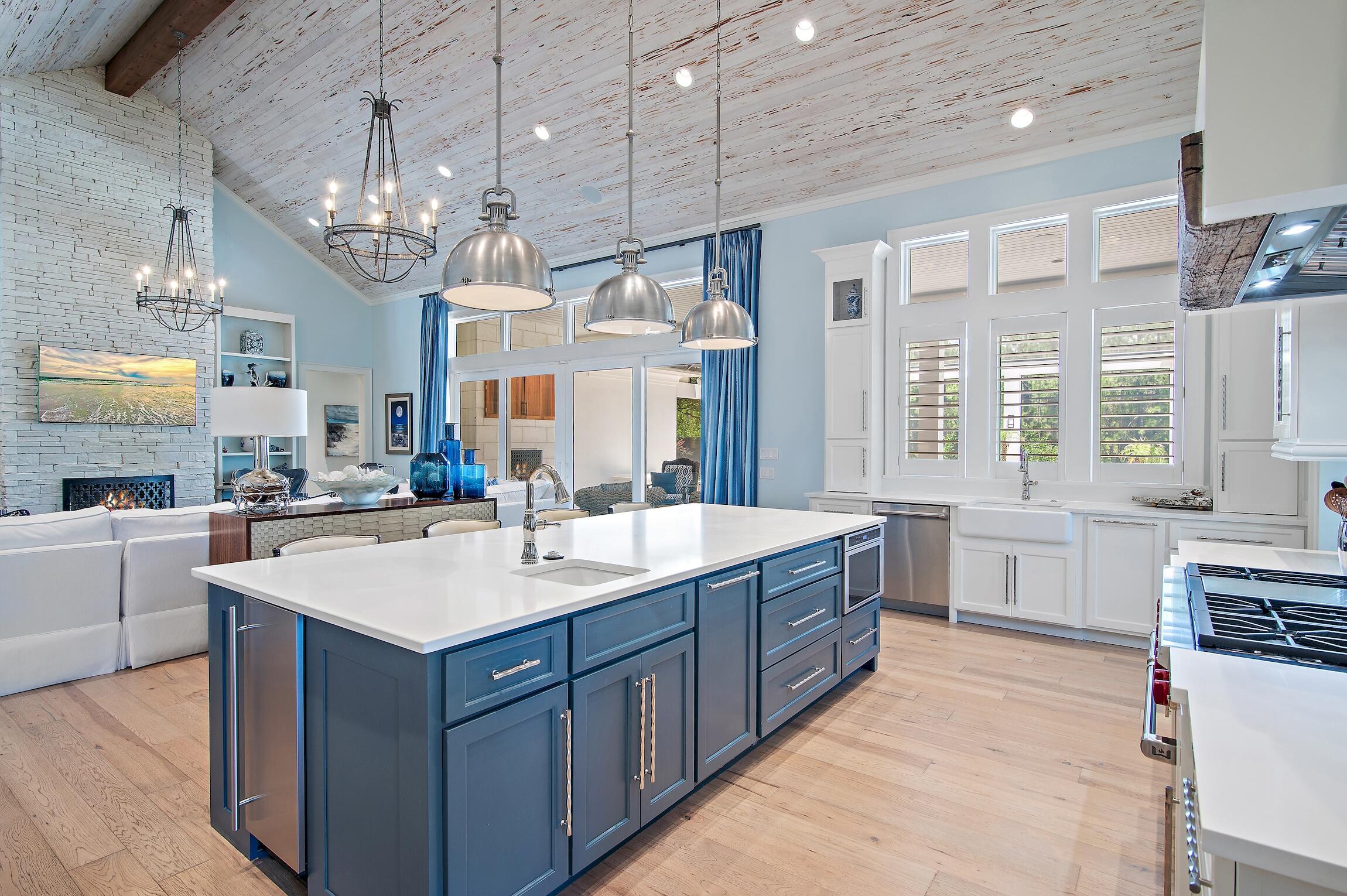 REGATTA BAY - Residential