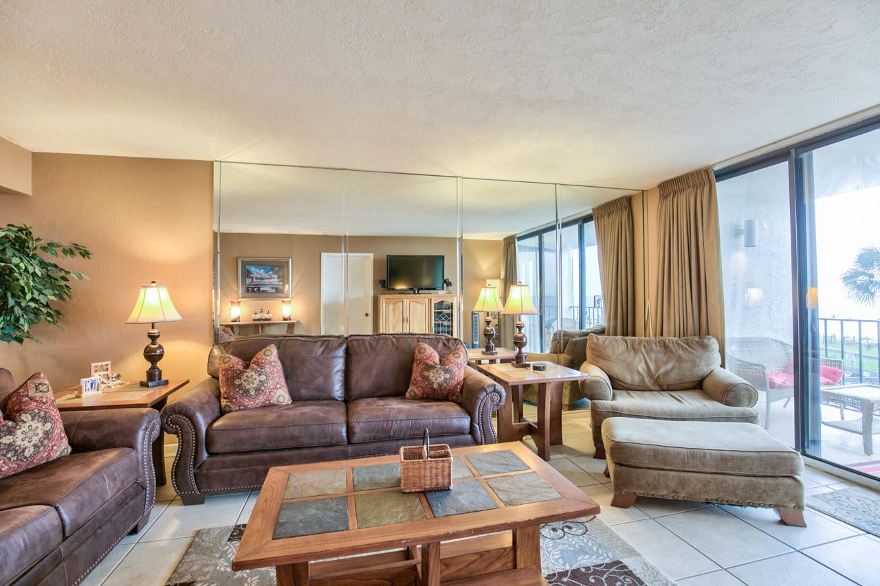 EDGEWATER TOWER 3 - Residential