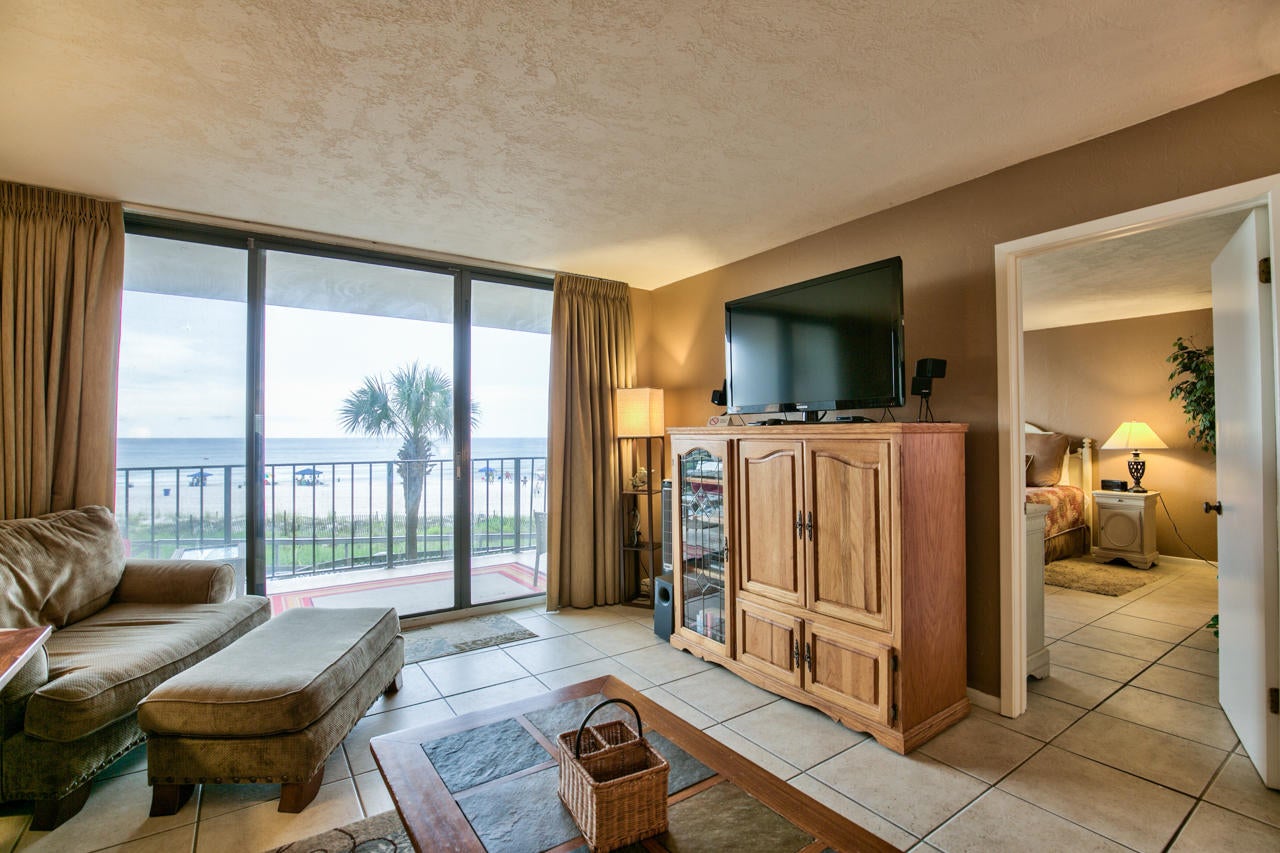 EDGEWATER TOWER 3 - Residential