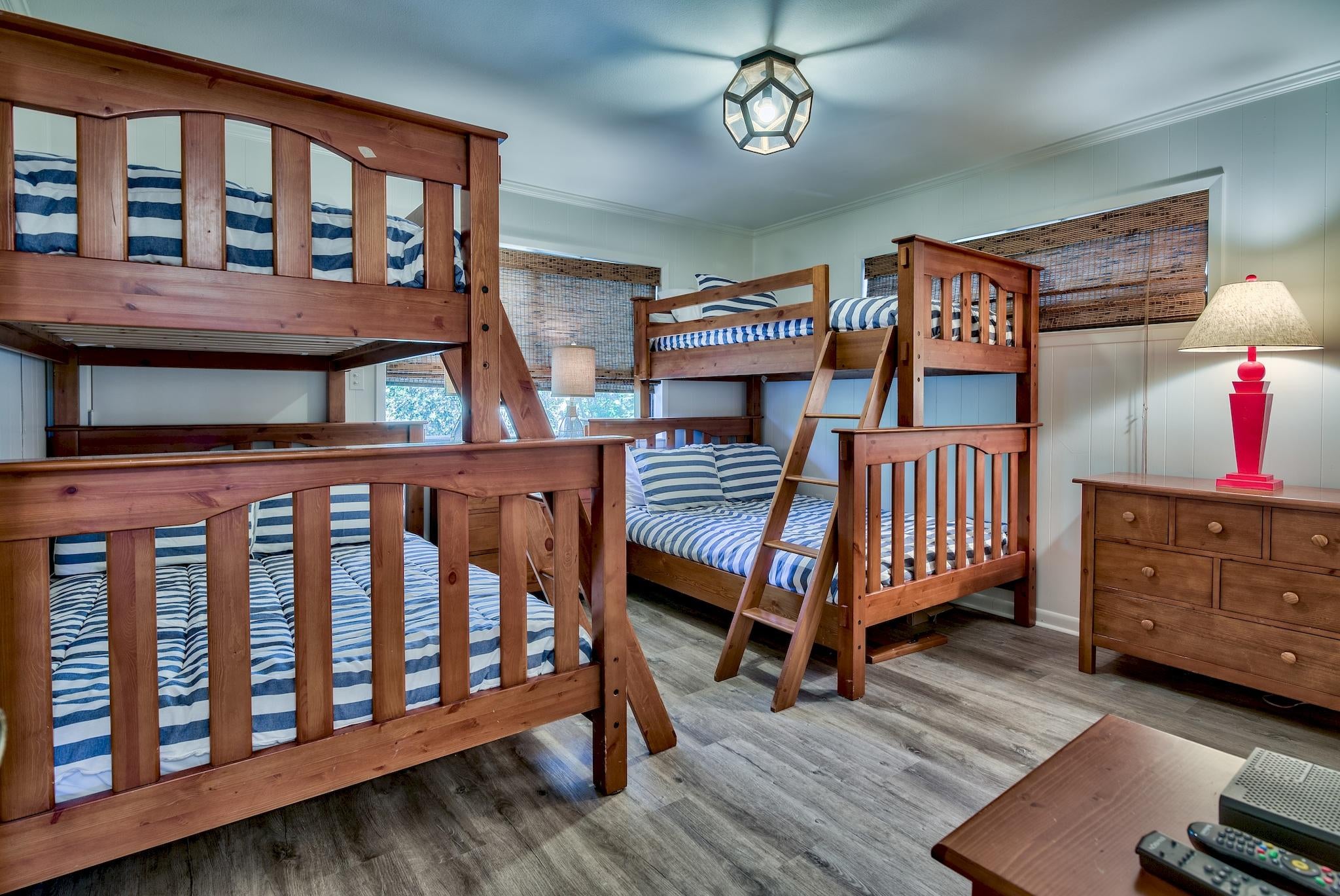 BEACH HIGHLANDS - Residential