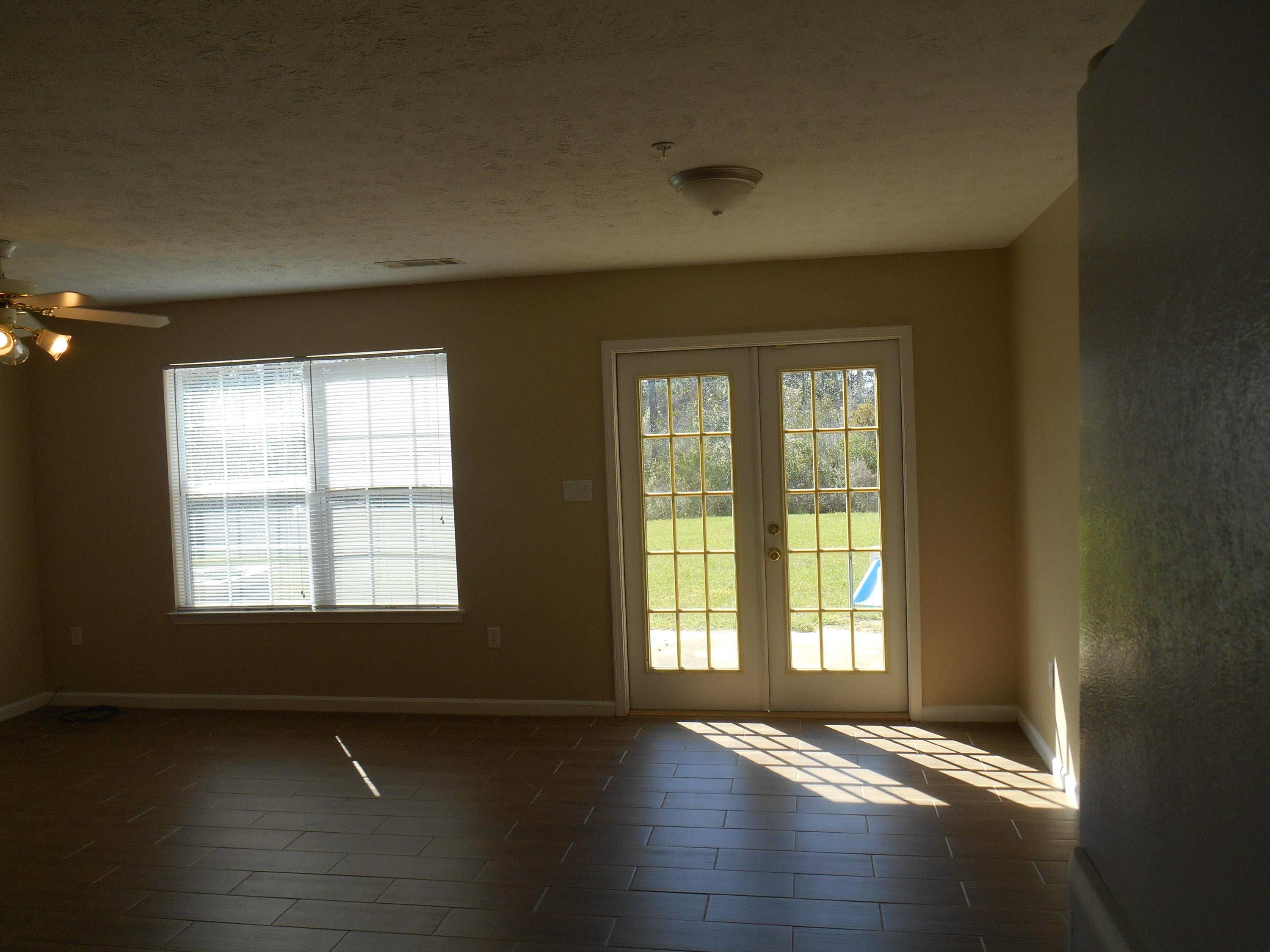 ROLLING PINES - Residential Lease