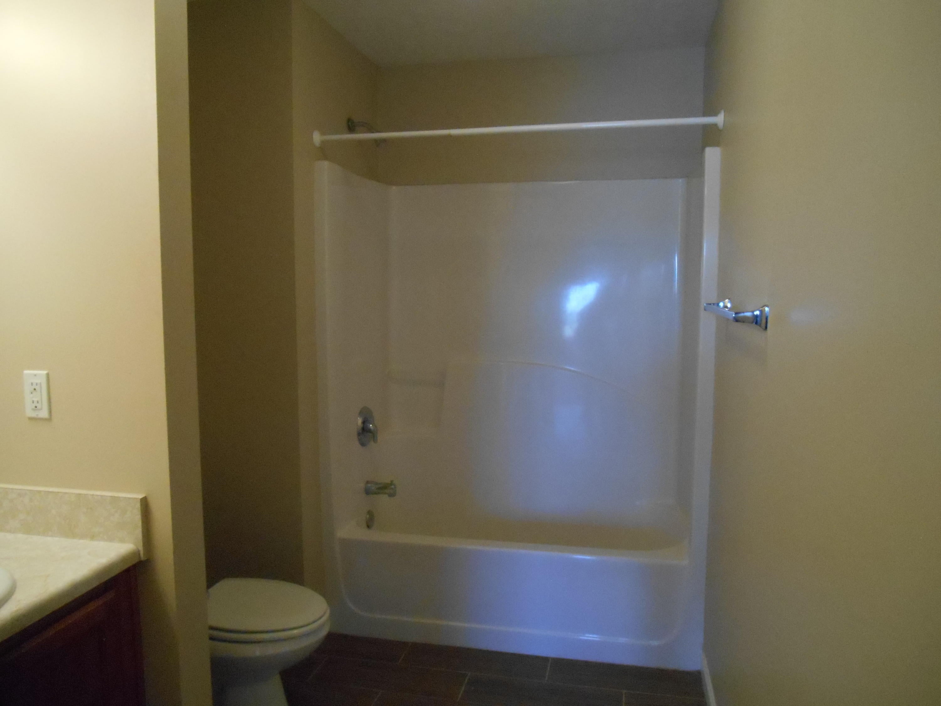 ROLLING PINES - Residential Lease
