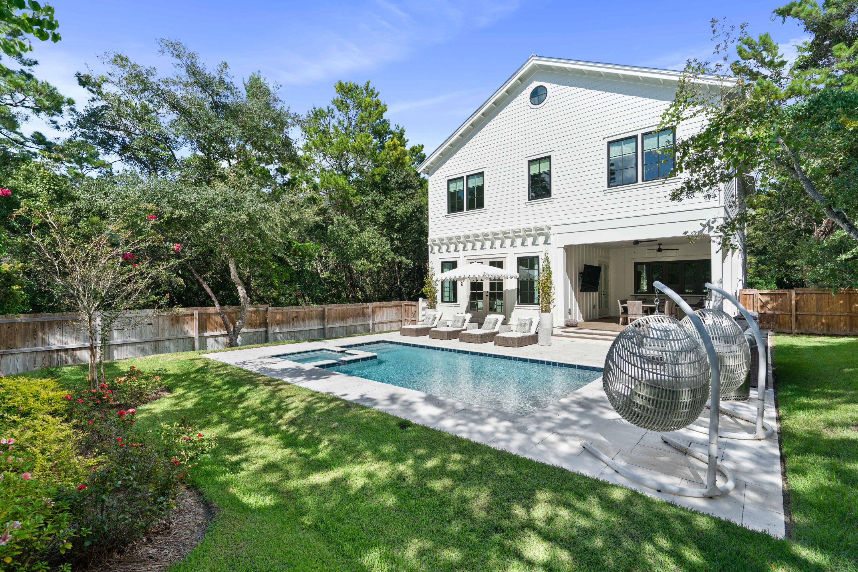 WHITES GULFVIEW ESTATES - Residential