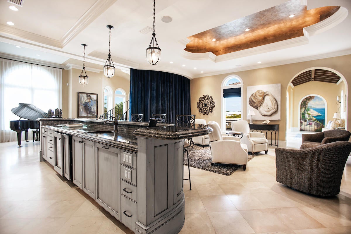 PARADISE BY THE SEA - Residential