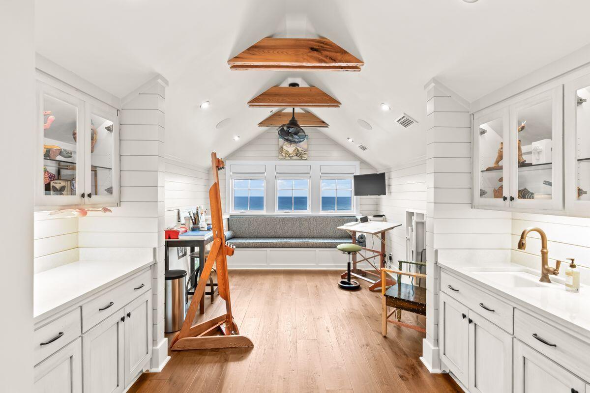 RETREAT THE - Residential