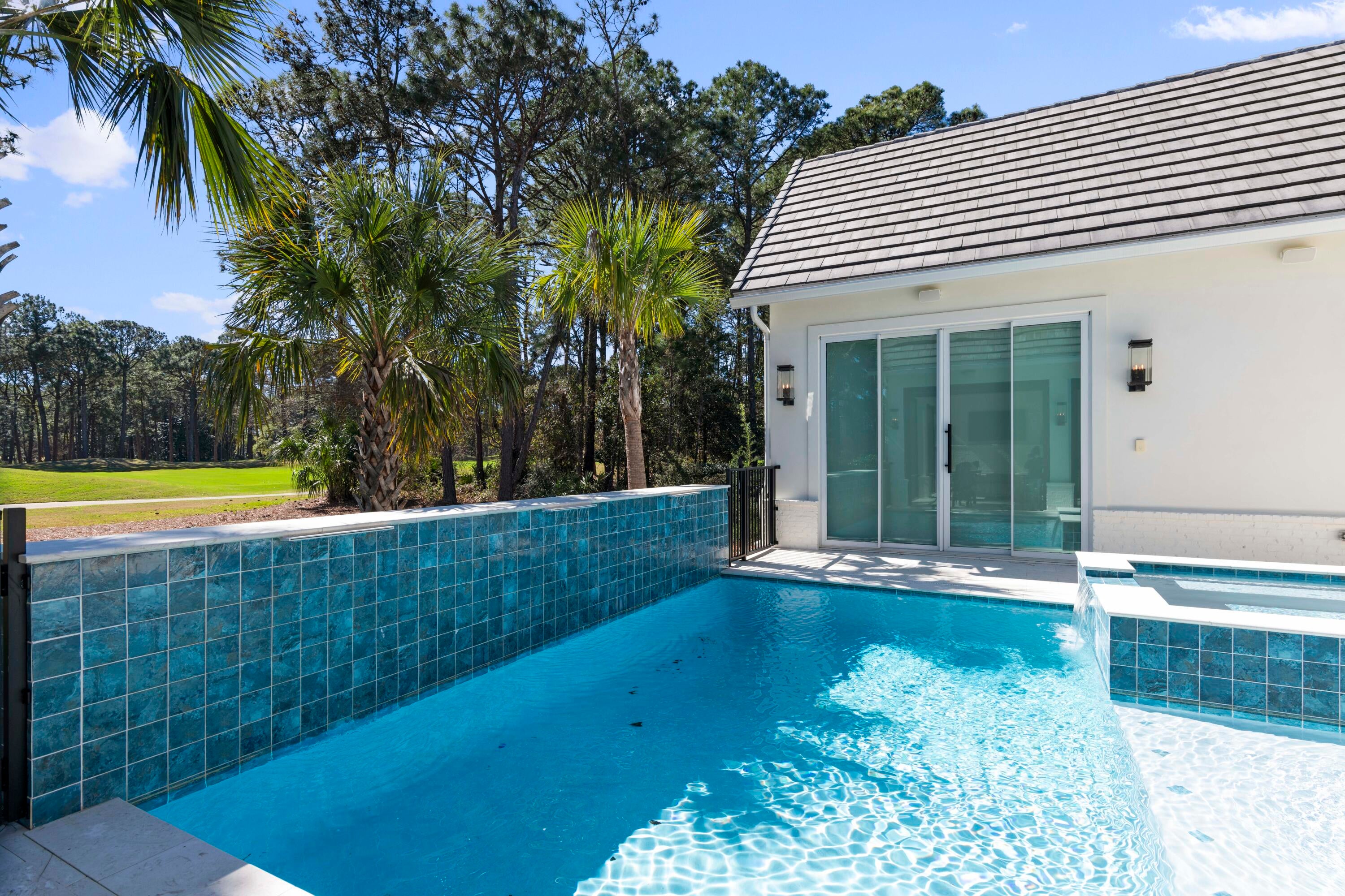 BURNT PINE - Residential