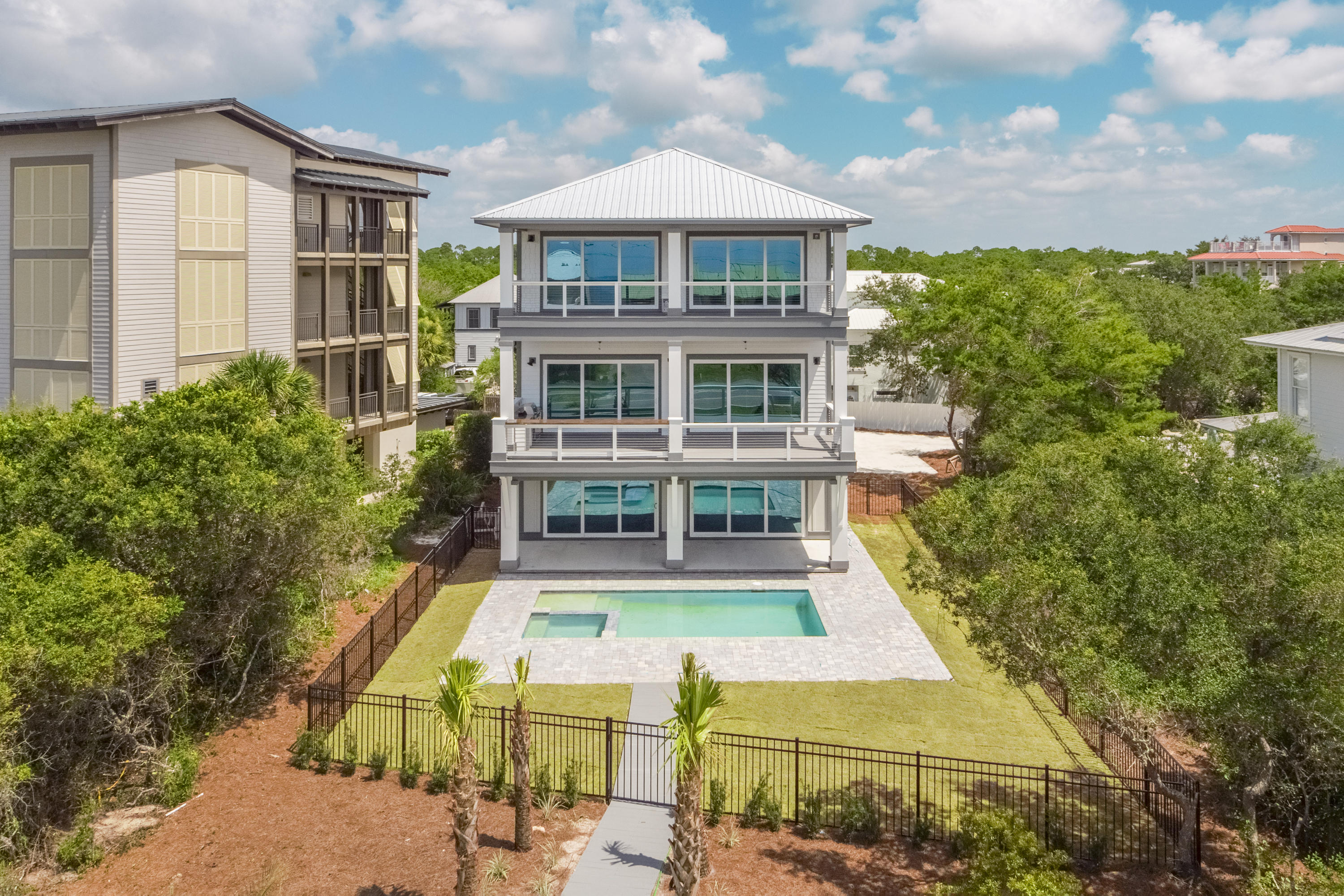 WHITES GULFVIEW ESTATES - Residential