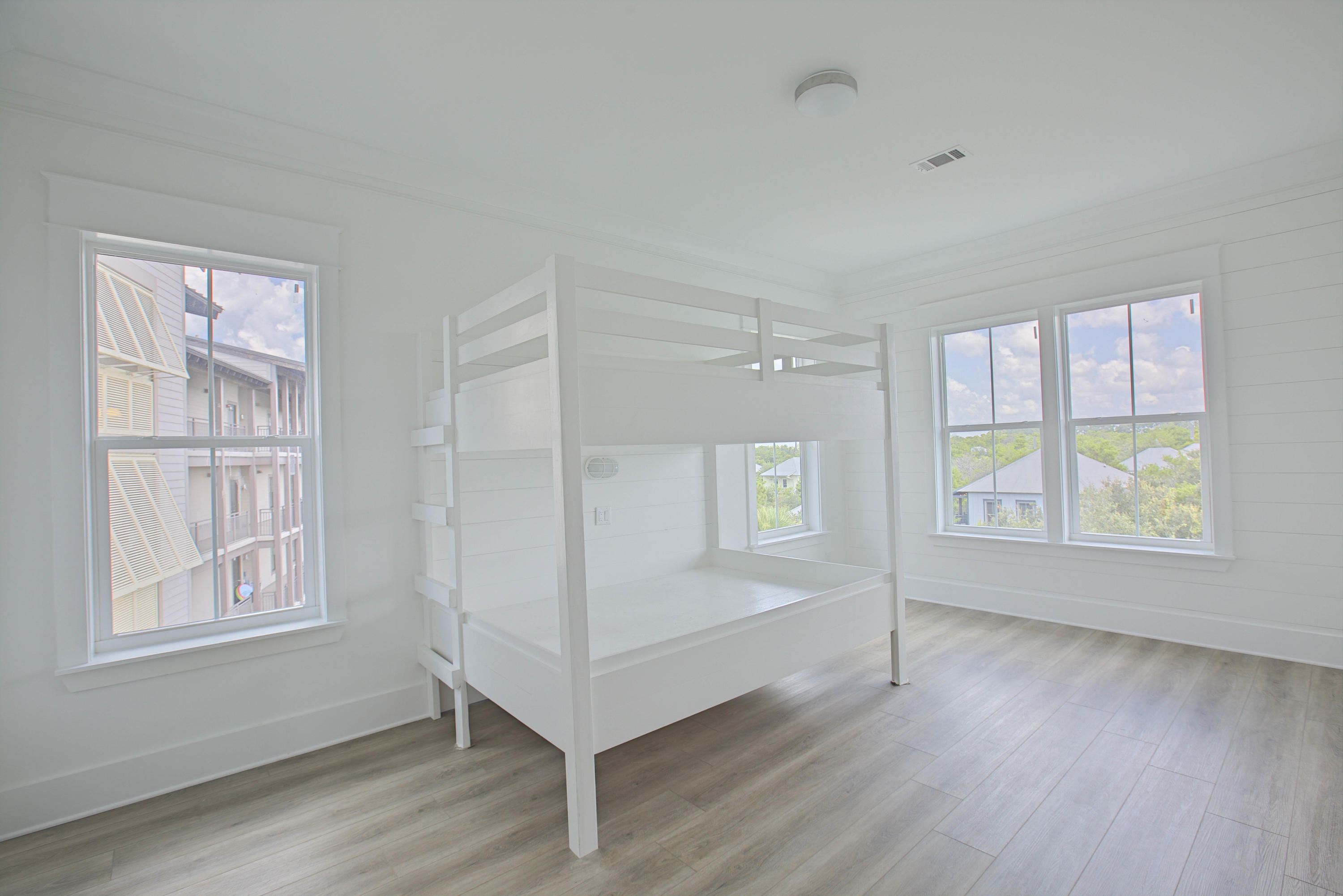 WHITES GULFVIEW ESTATES - Residential