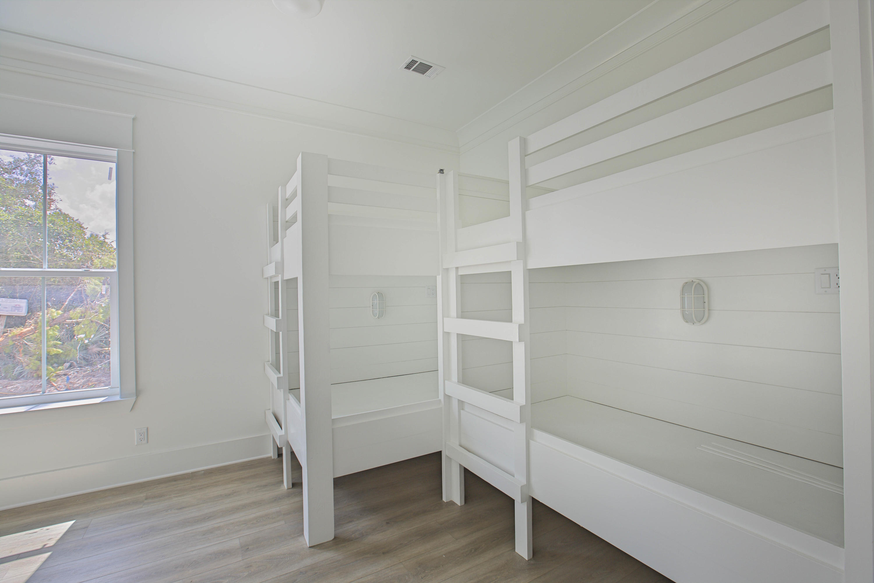 WHITES GULFVIEW ESTATES - Residential