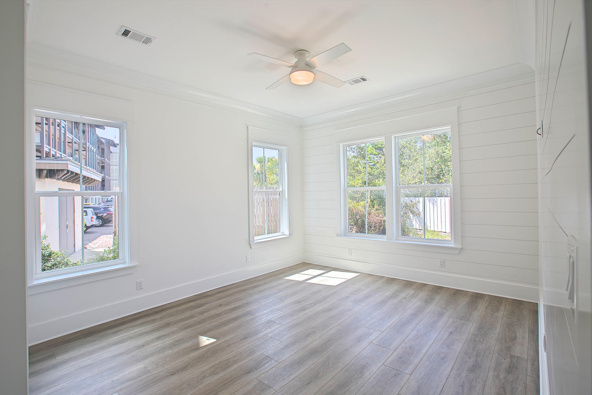 WHITES GULFVIEW ESTATES - Residential