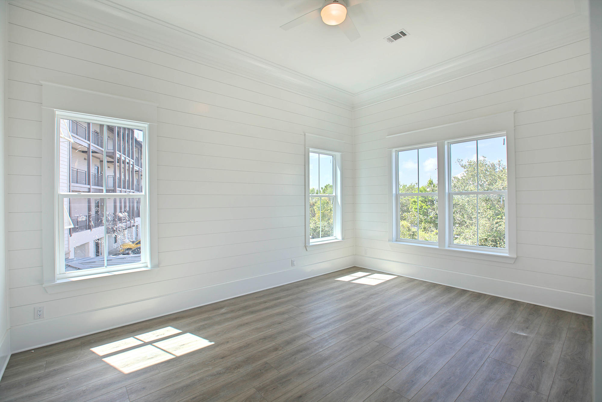 WHITES GULFVIEW ESTATES - Residential