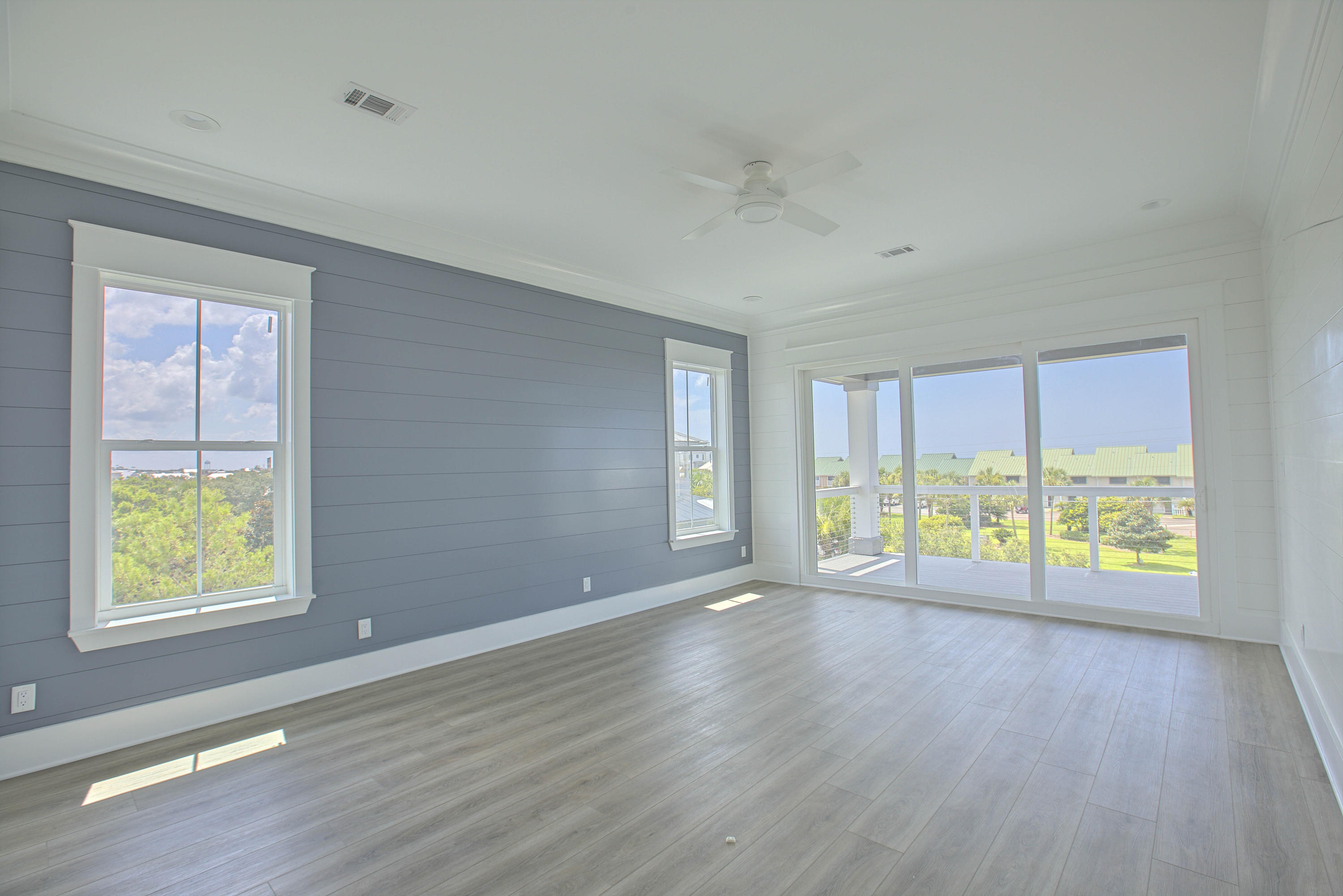 WHITES GULFVIEW ESTATES - Residential