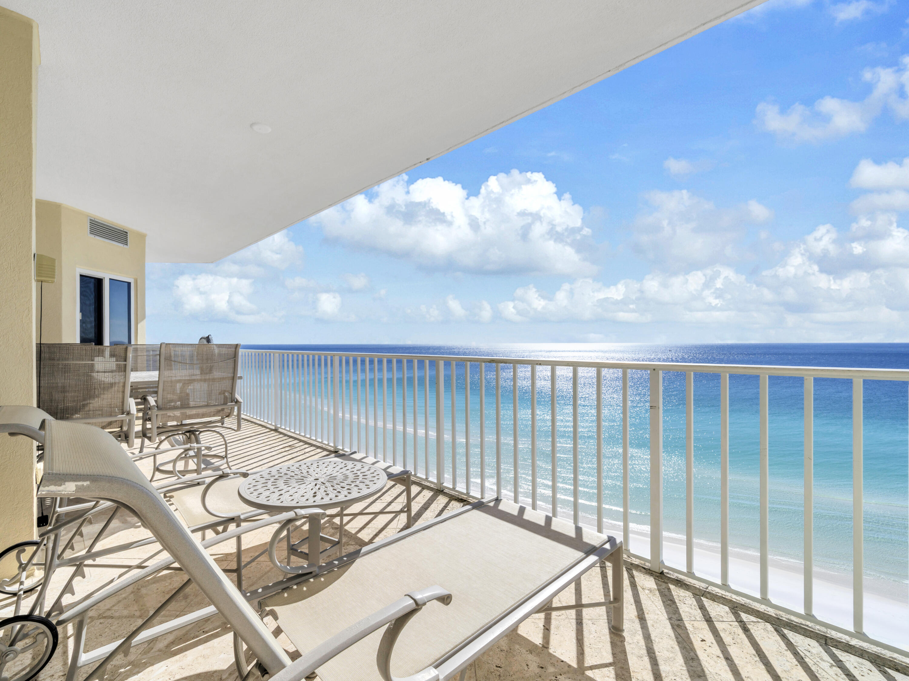 HOLIDAY ISLE TOWERS CONDO - Residential