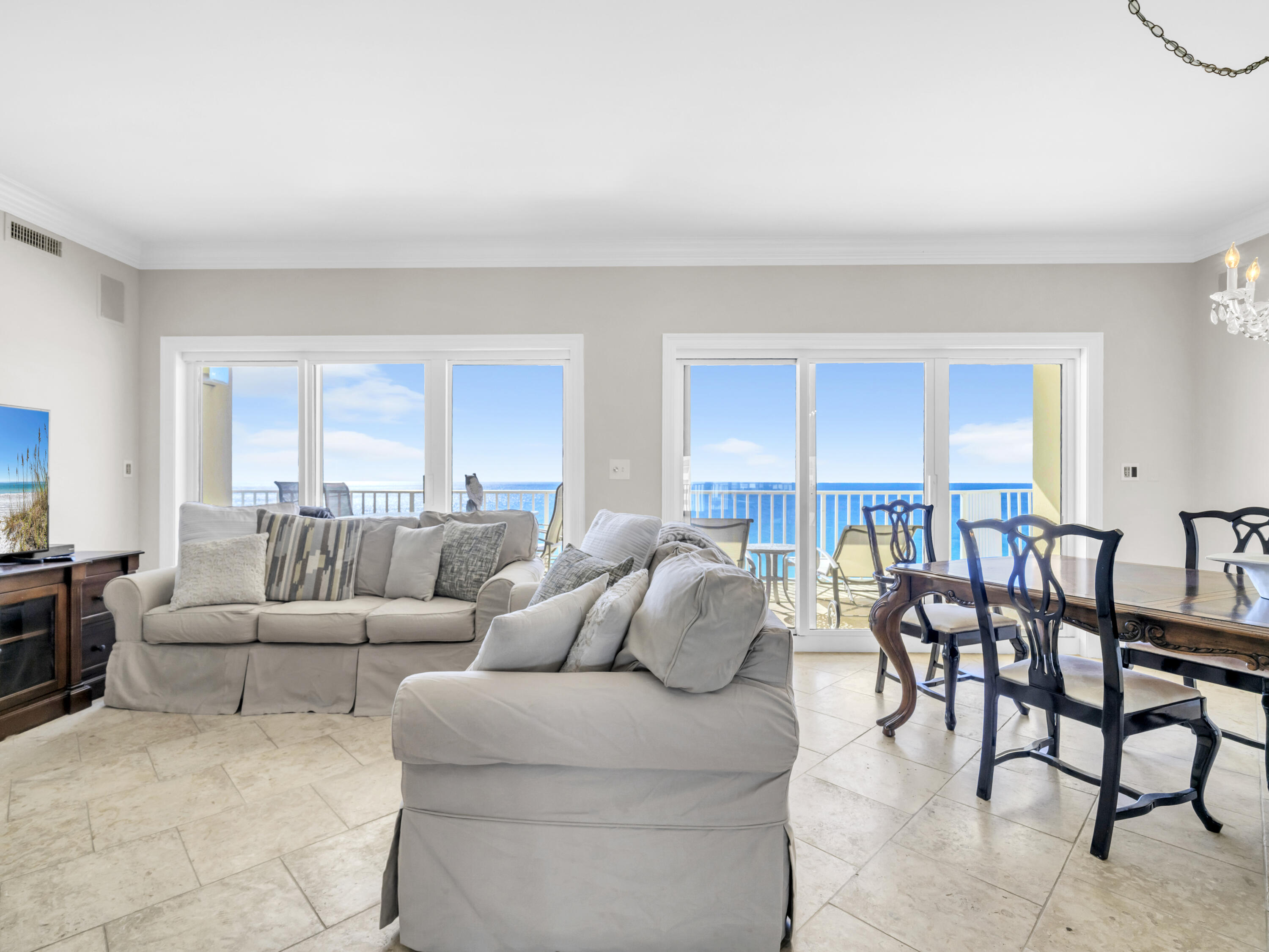 HOLIDAY ISLE TOWERS CONDO - Residential