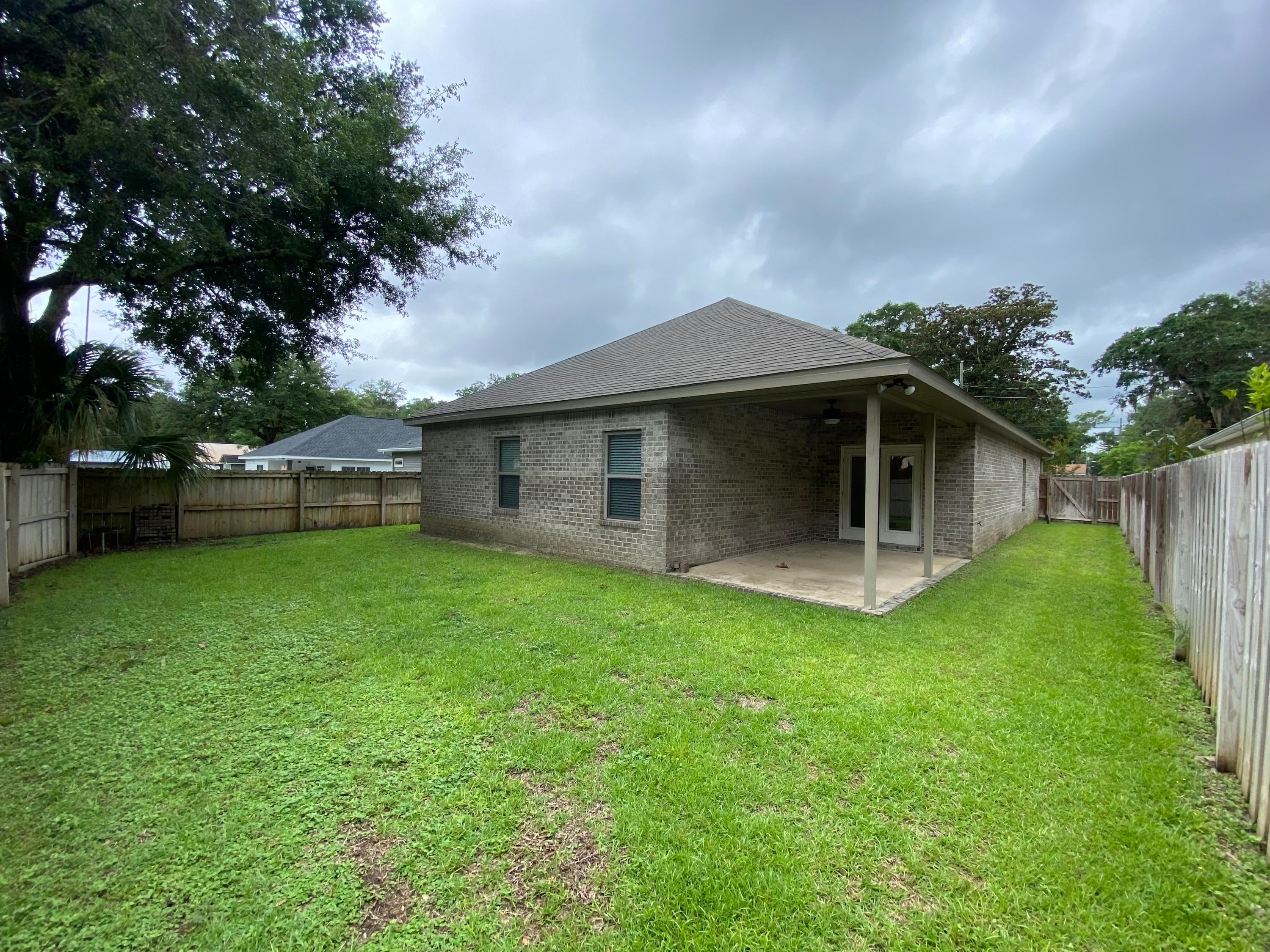 UNRECORDED SUBDIVISION - Residential Lease
