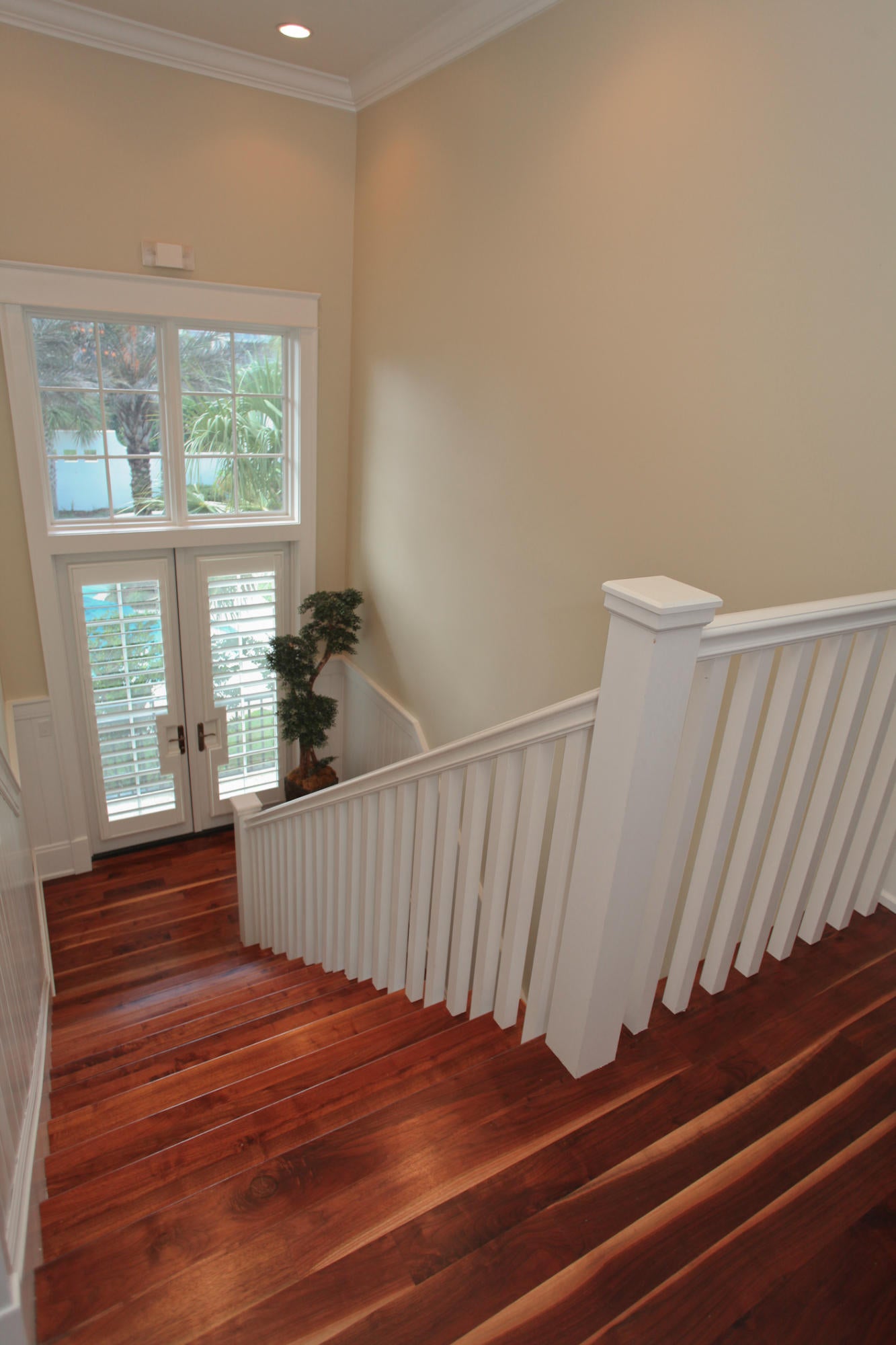 ISLAND ESTATES - Residential