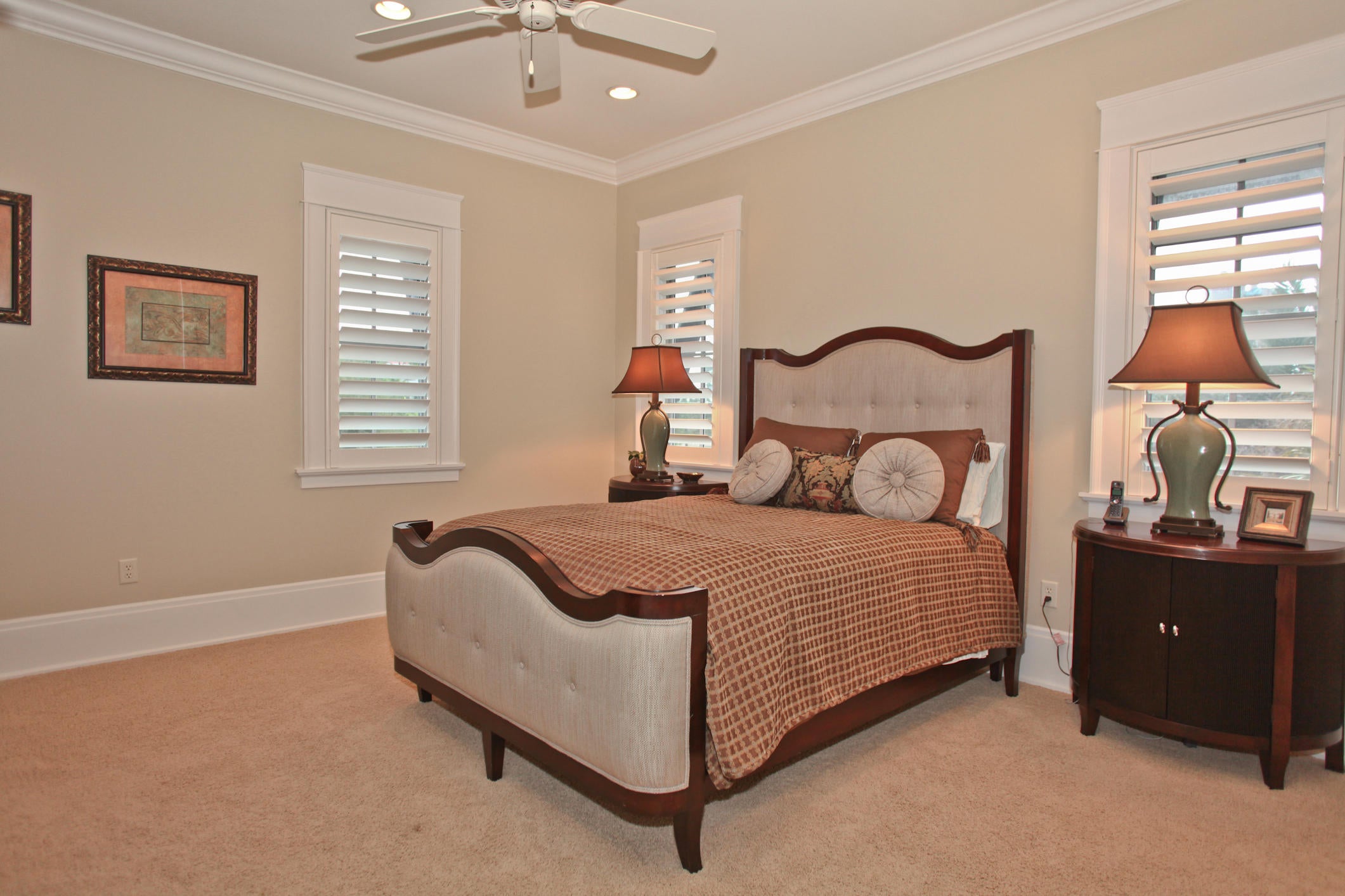 ISLAND ESTATES - Residential