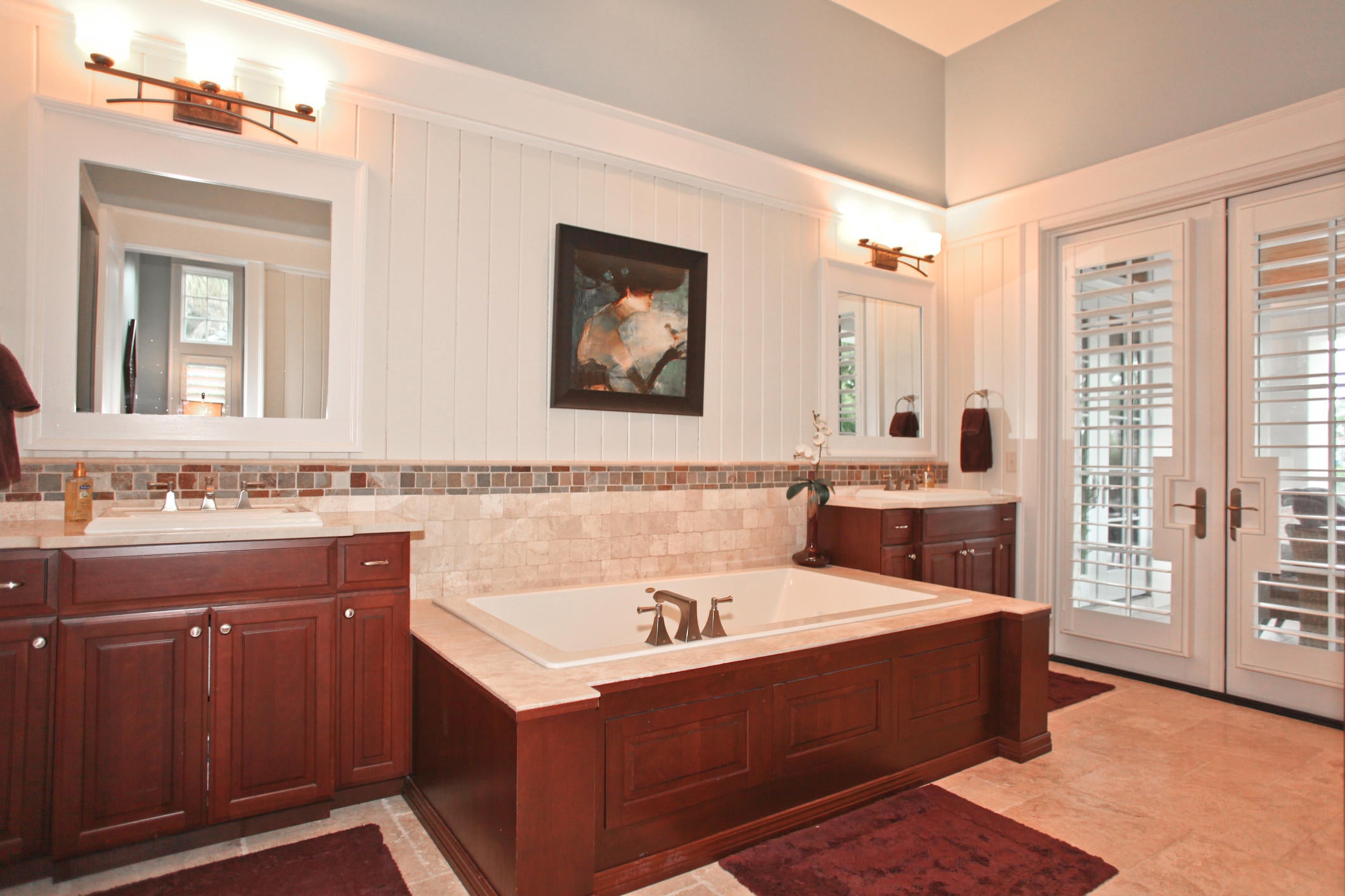 ISLAND ESTATES - Residential