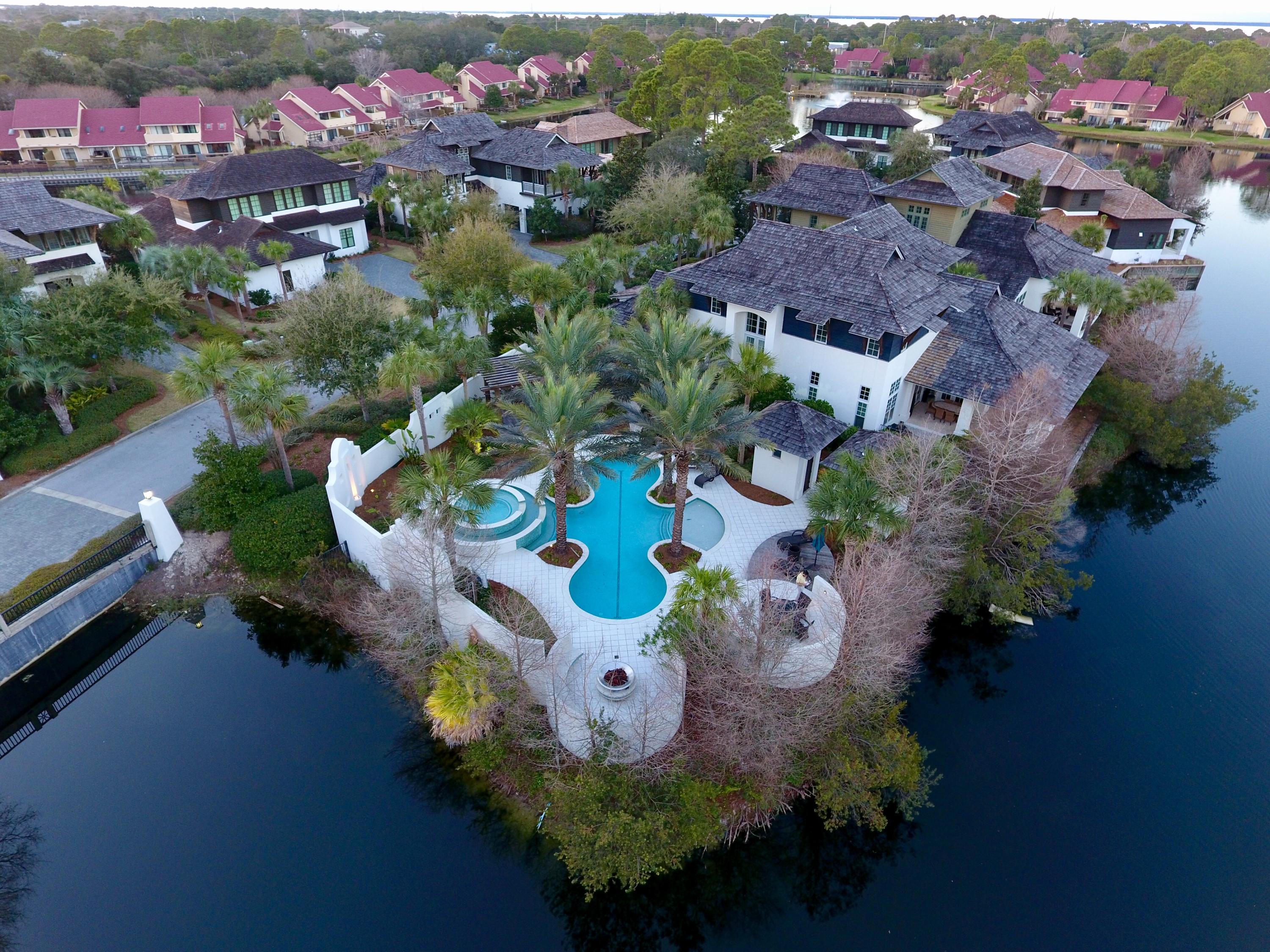 ISLAND ESTATES - Residential