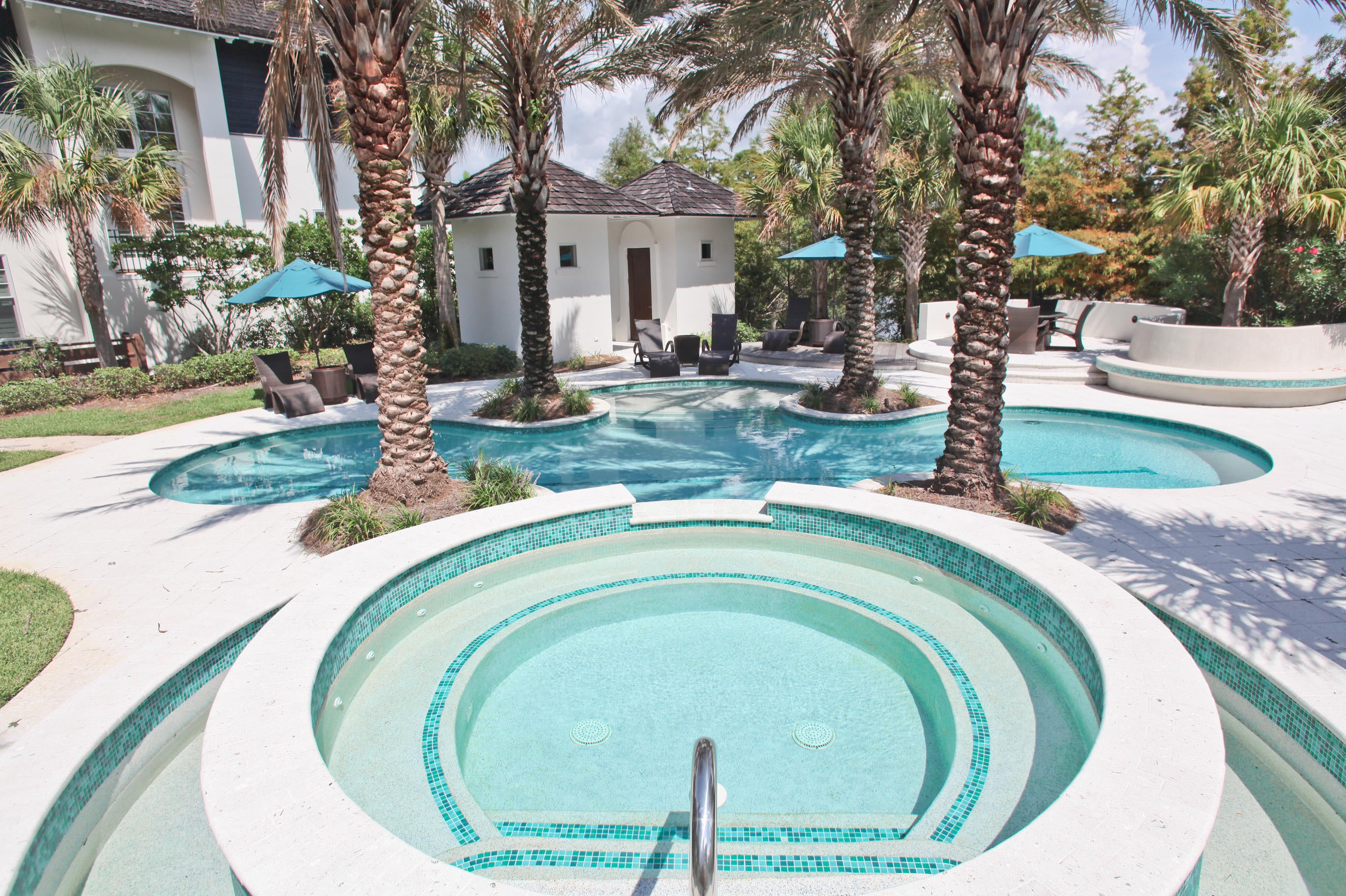ISLAND ESTATES - Residential