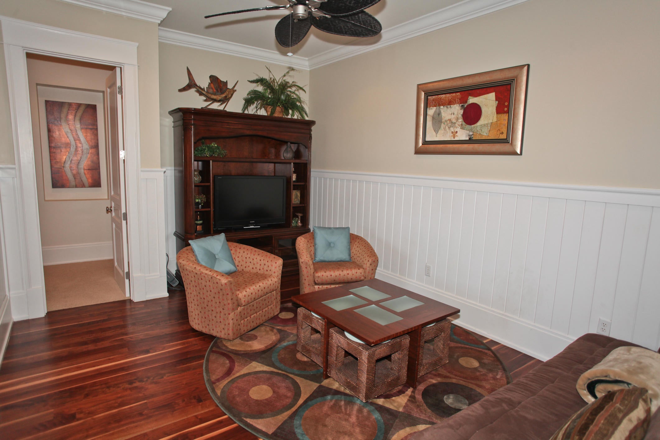 ISLAND ESTATES - Residential