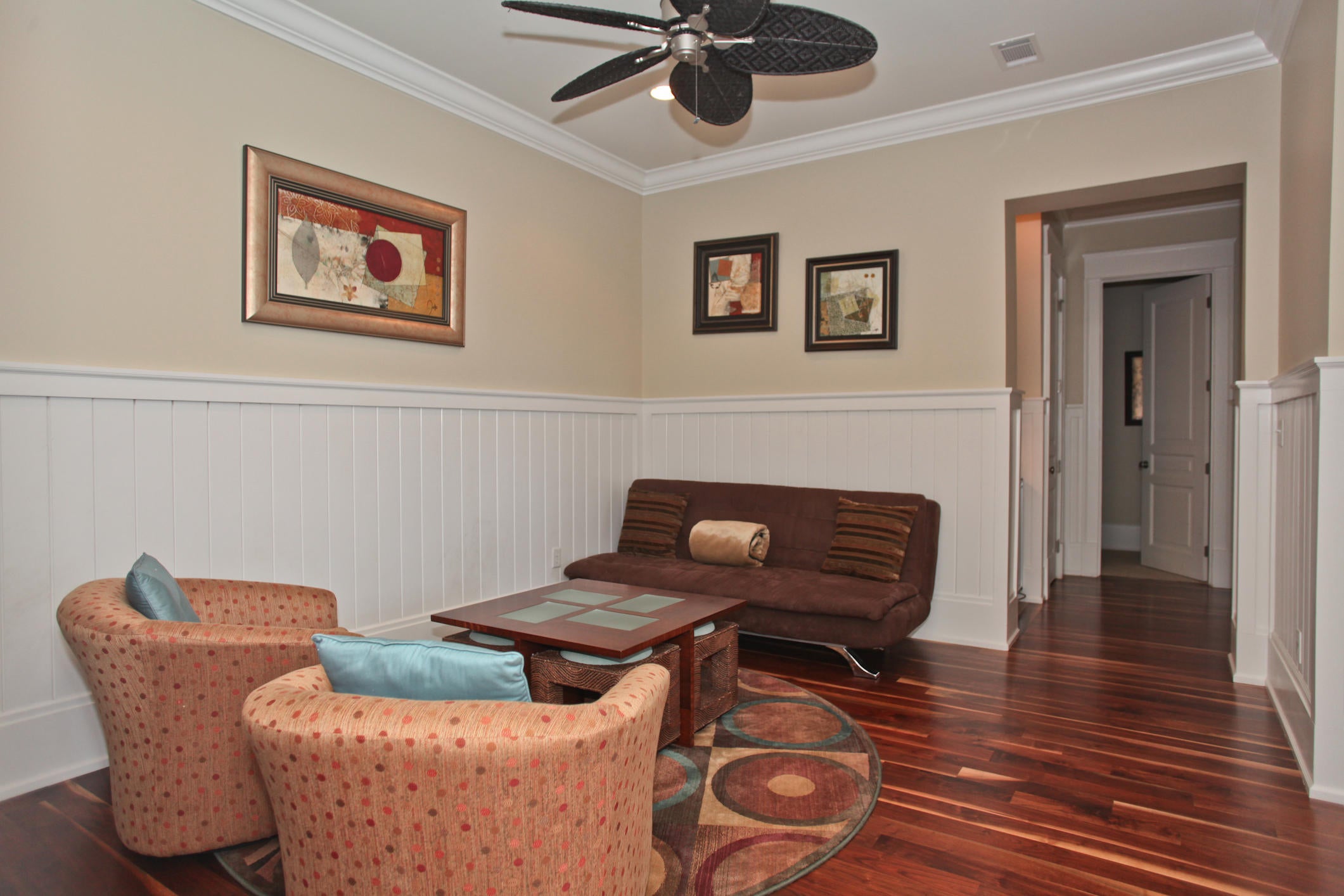 ISLAND ESTATES - Residential