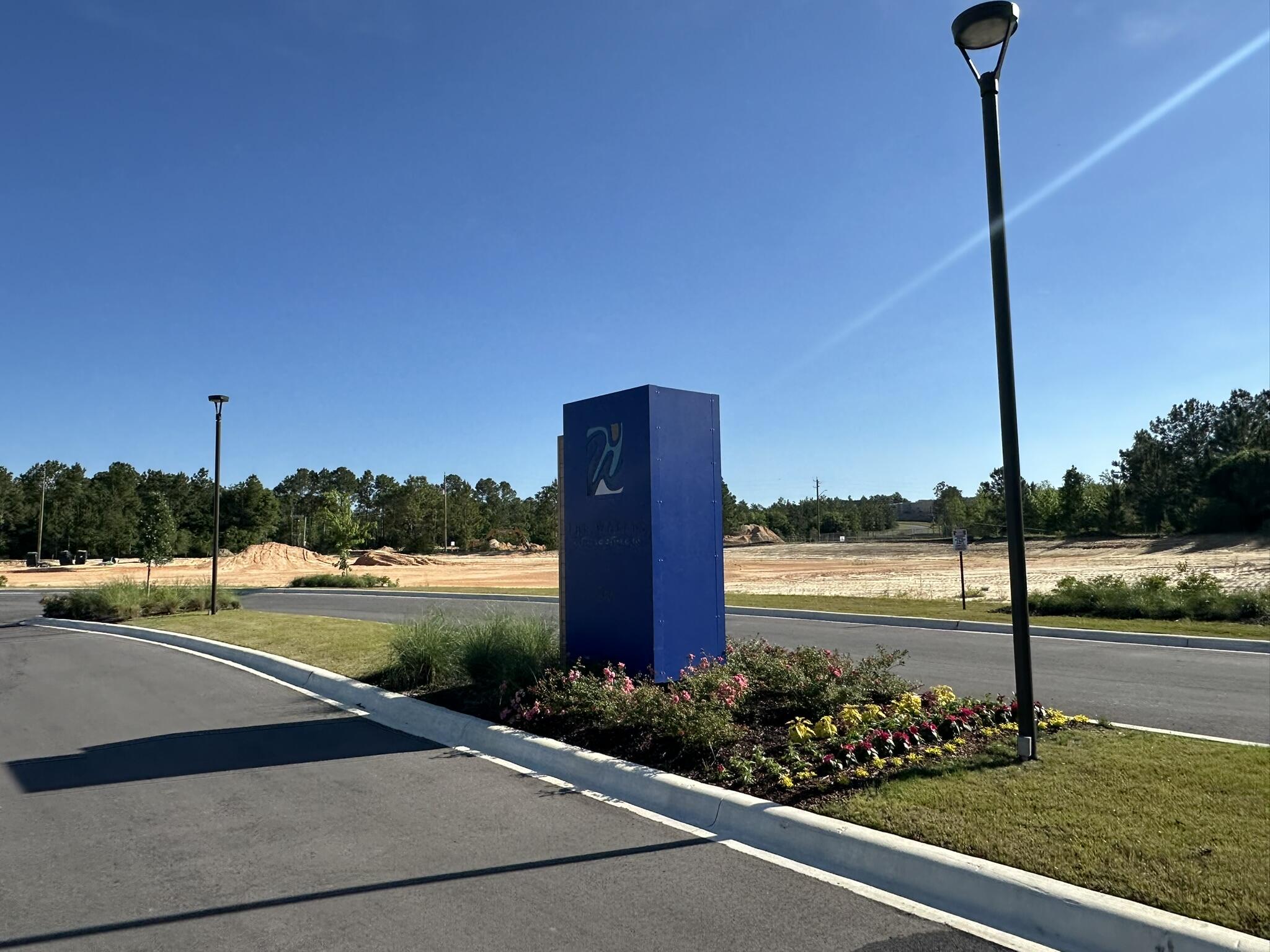 2.9 +/- acres of Prime Commercial Property with offsite stormwater and graded level by seller. This parcel is located in the heart of major development.. Crestview Commons, Lowe's, Walmart, Chik-fil-A, Aldi, and countless other retail and community serving businesses. With quick access to Highway 85 and Interstate 10, The new City Connector road to Antioch and the Interstate Ramp at I-10 and Old Bethel is under construction to come out just north of the site. Bring your business and building plans!   City zoned as Commercial low intensity (C2) Seller will have deeded use restrictions and build-out time requirements.