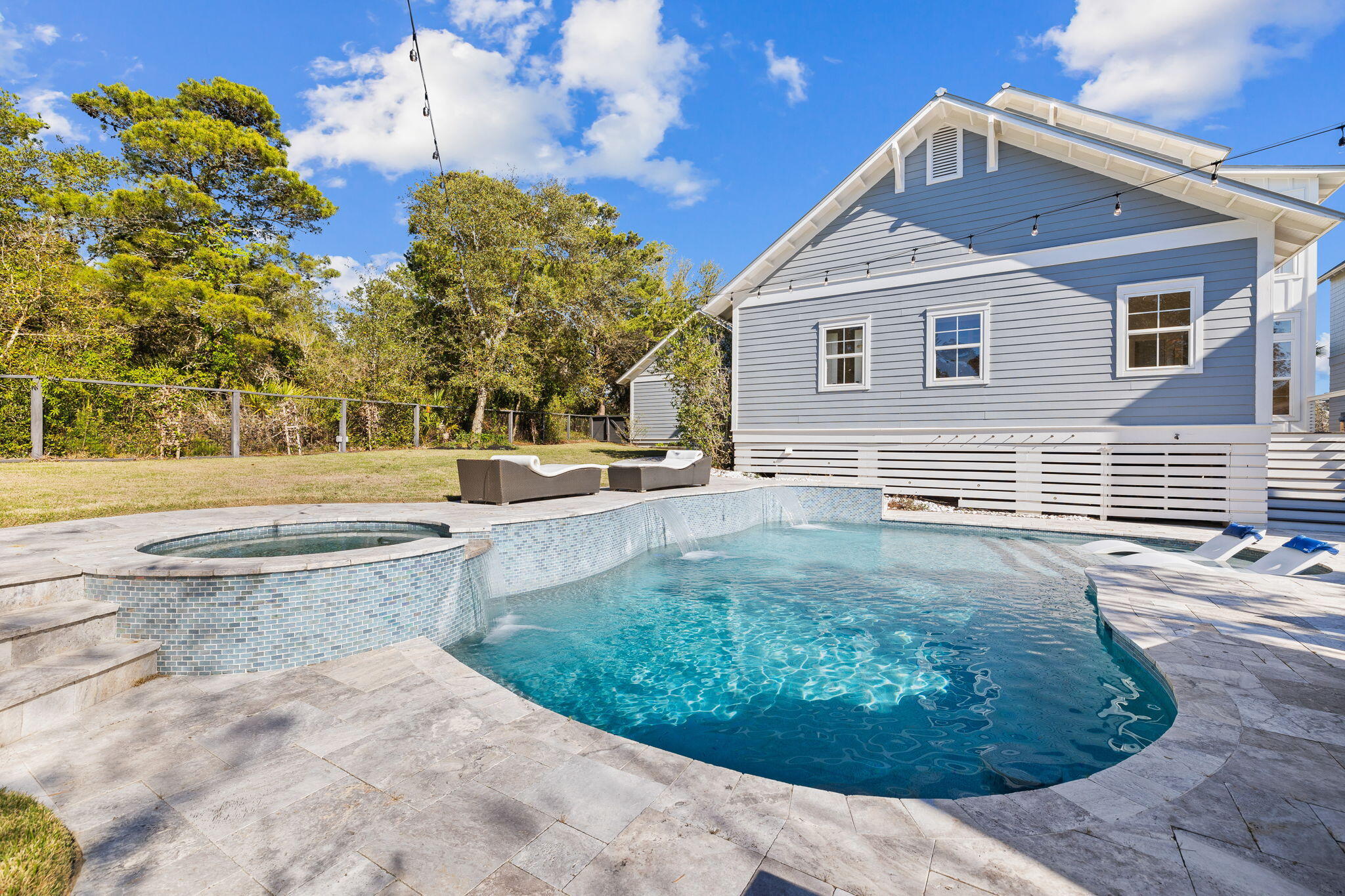 SEABREEZE - Residential