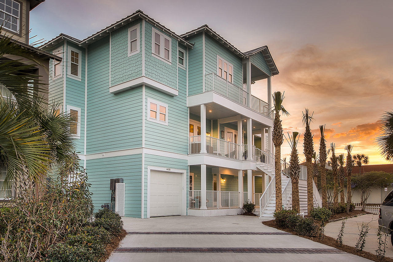 Crystal Shores - Residential