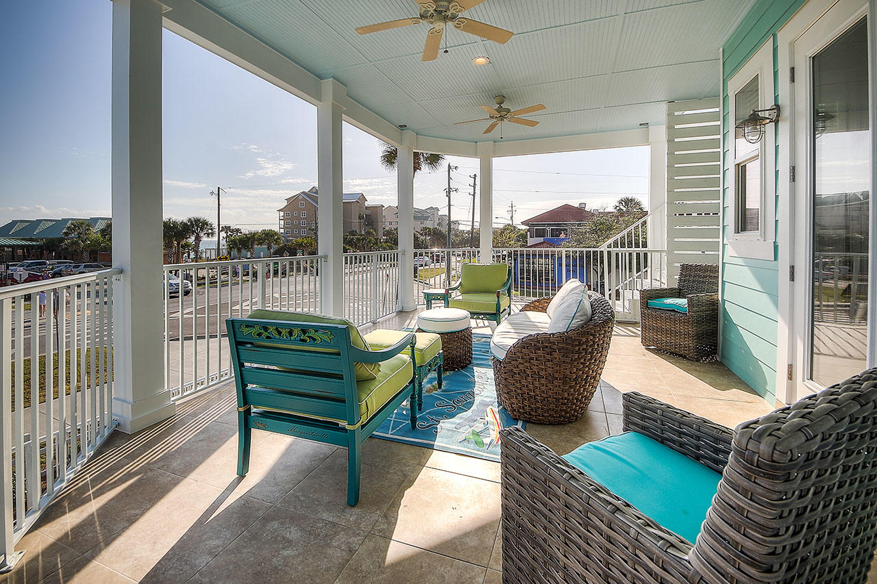Crystal Shores - Residential