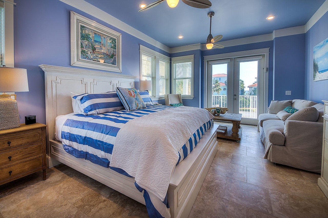 Crystal Shores - Residential