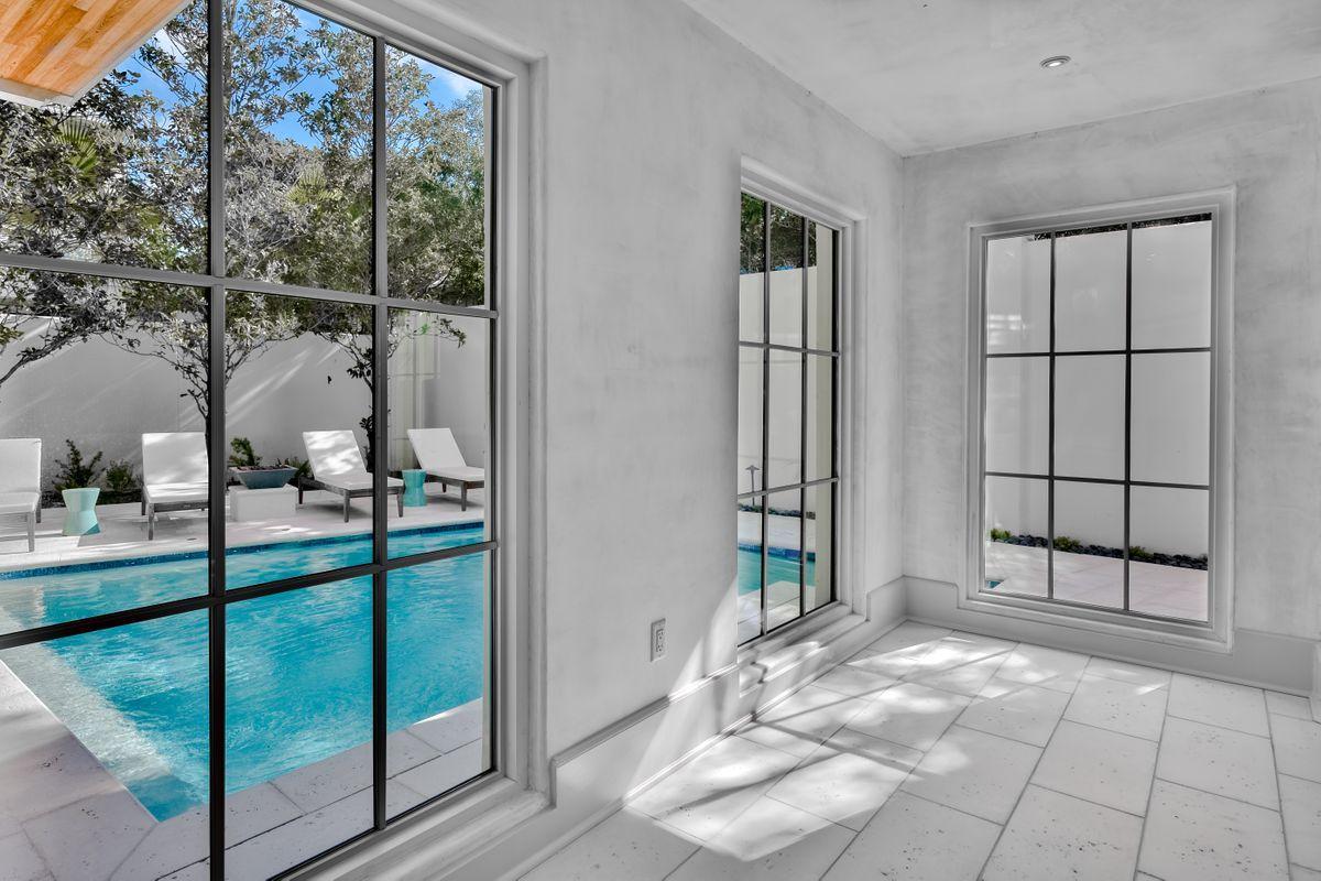 SEAGROVE 3RD ADDN - Residential